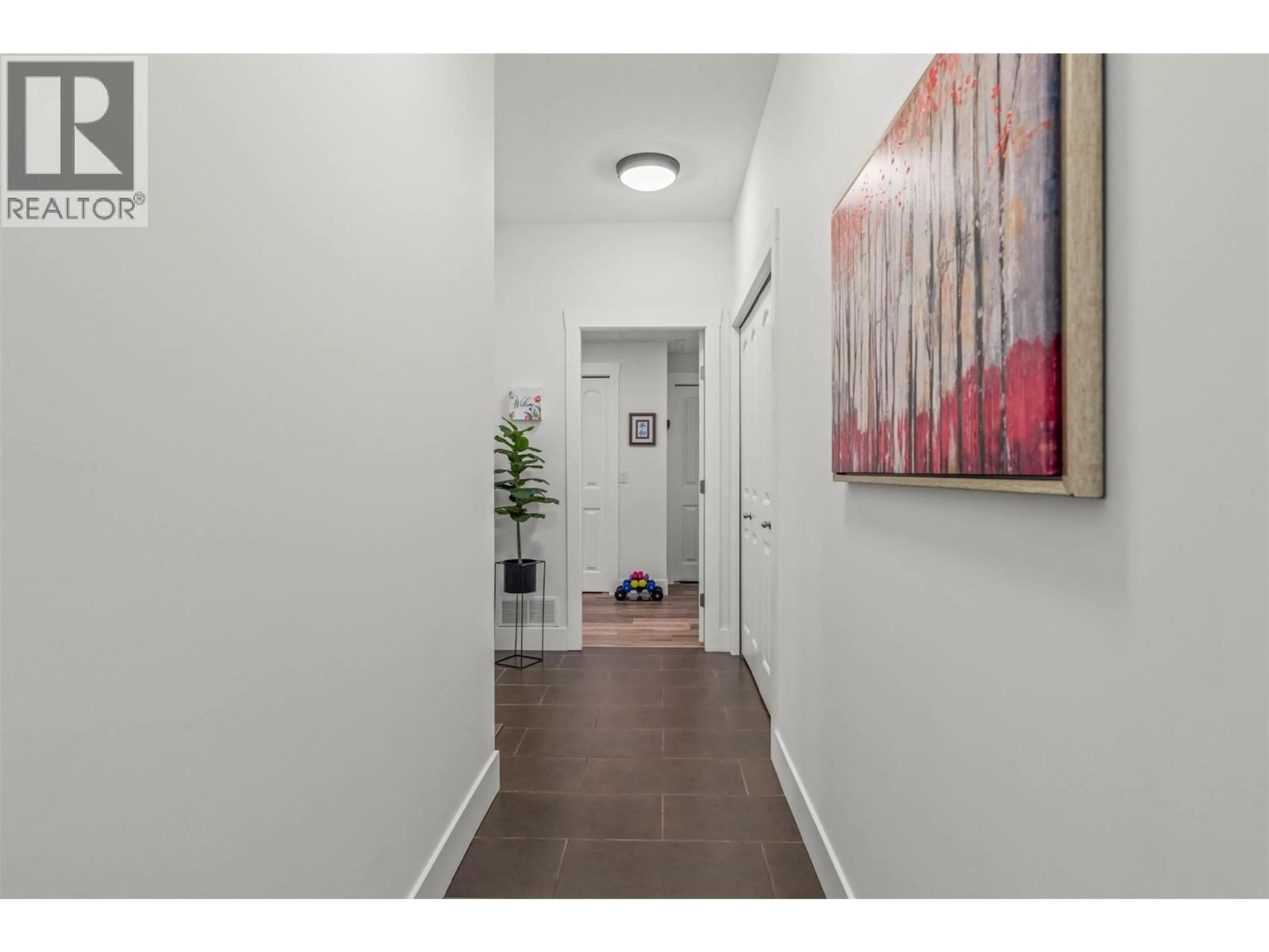 Indoor entryway for 9 - 995 MT. IDA DRIVE, Vernon British Columbia V1B4C3