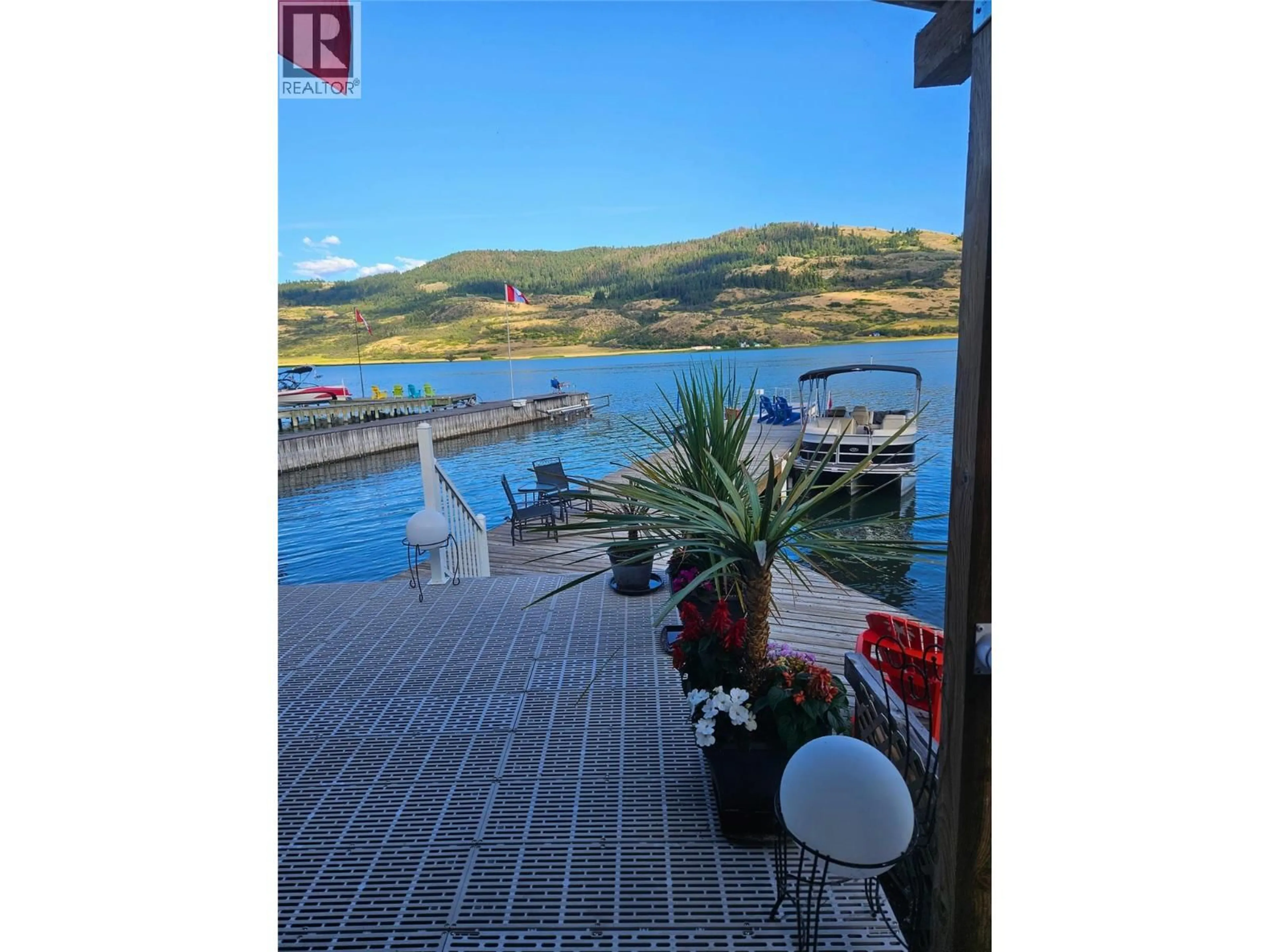 Patio, water/lake/river/ocean view for 32 VICTORIA ROAD, Vernon British Columbia V1H2A9
