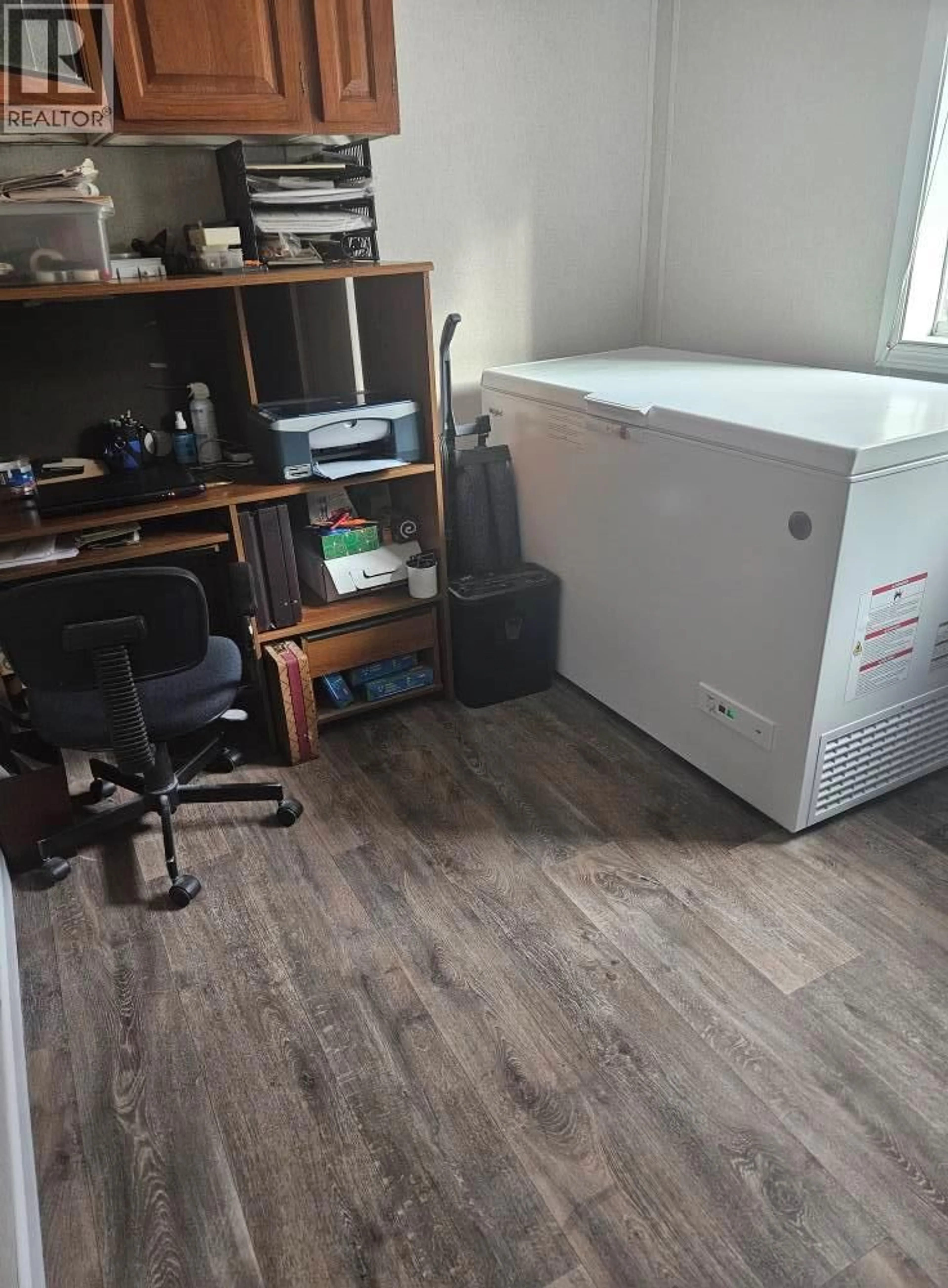 A pic of a room for 32 VICTORIA ROAD, Vernon British Columbia V1H2A9