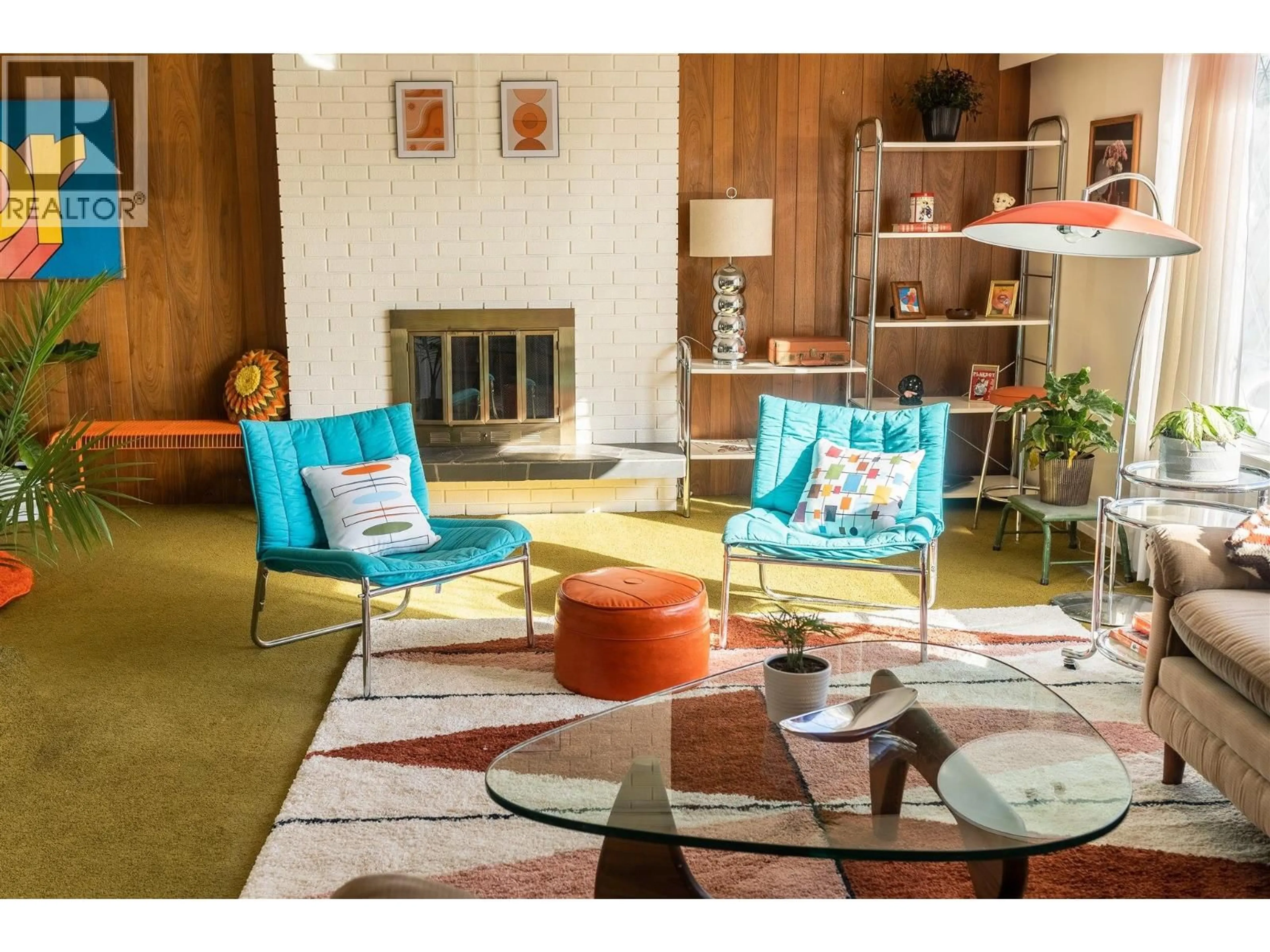 Living room with furniture, unknown for 1738 SMITHSON DRIVE, Kelowna British Columbia V1Y4E3