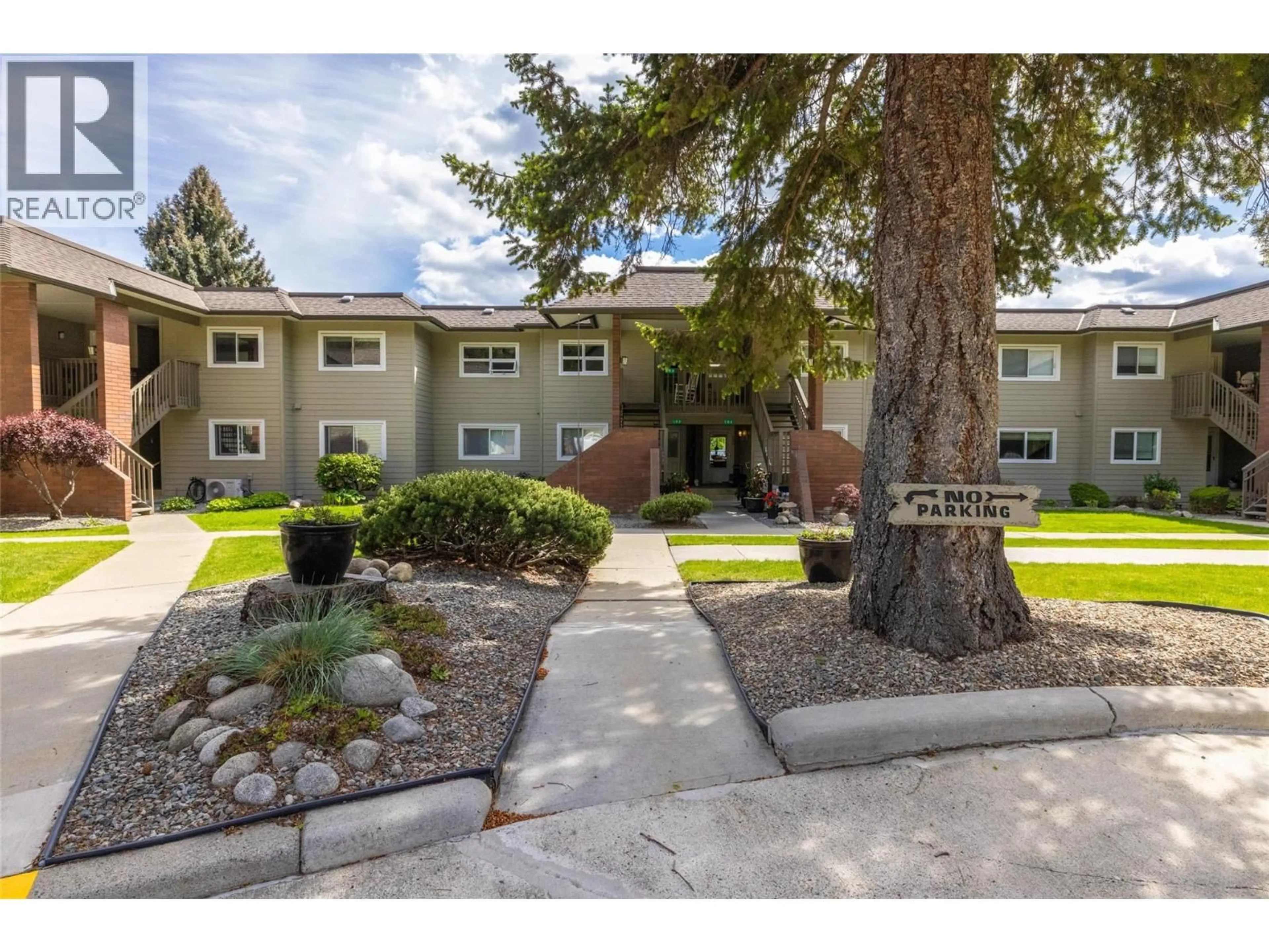 Unknown for 104 - 4340A BEACH AVENUE AVENUE, Peachland British Columbia V0H1X6
