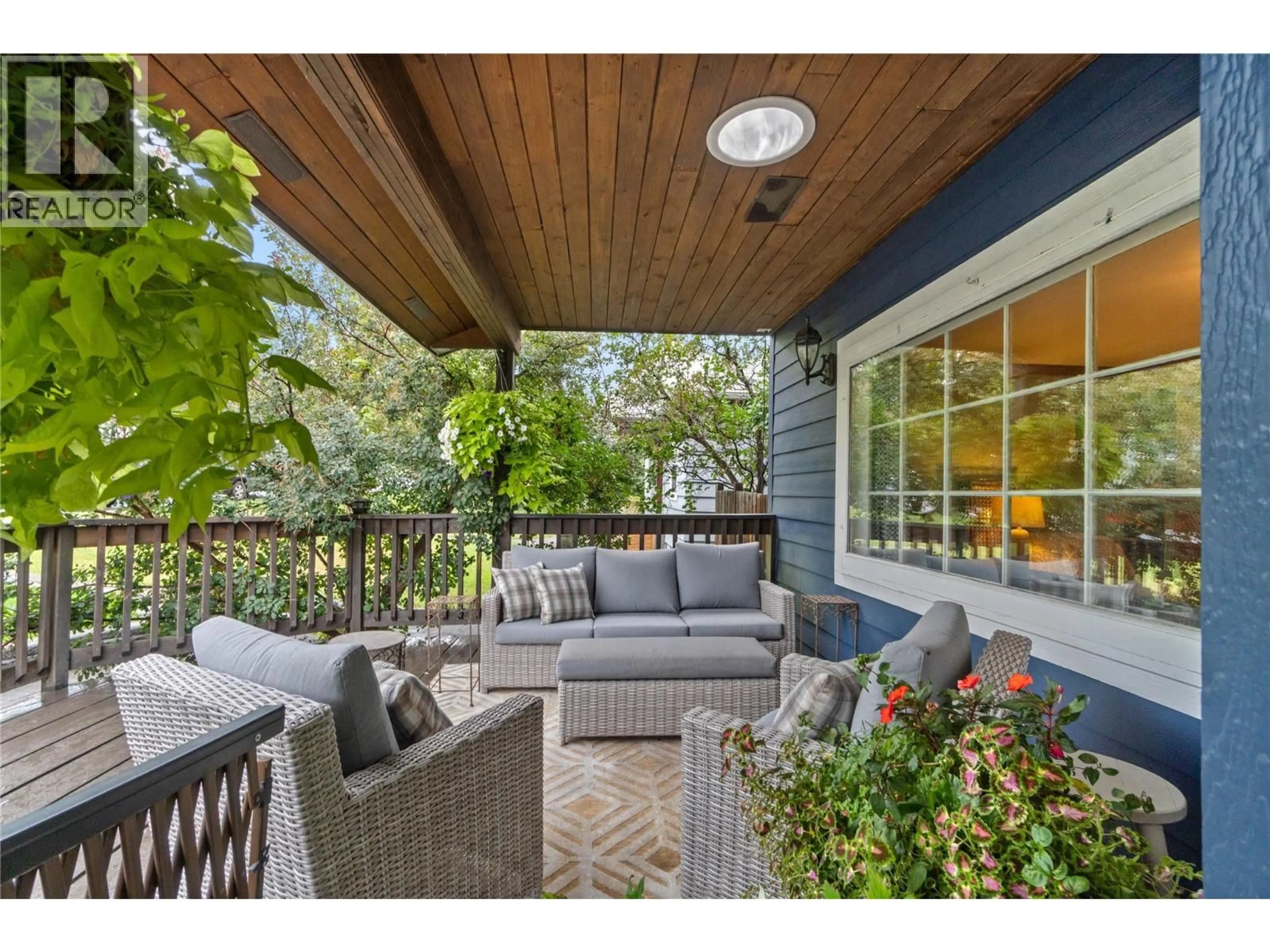 Patio, street for 1260 PINE STREET, Kamloops British Columbia V2C3A9
