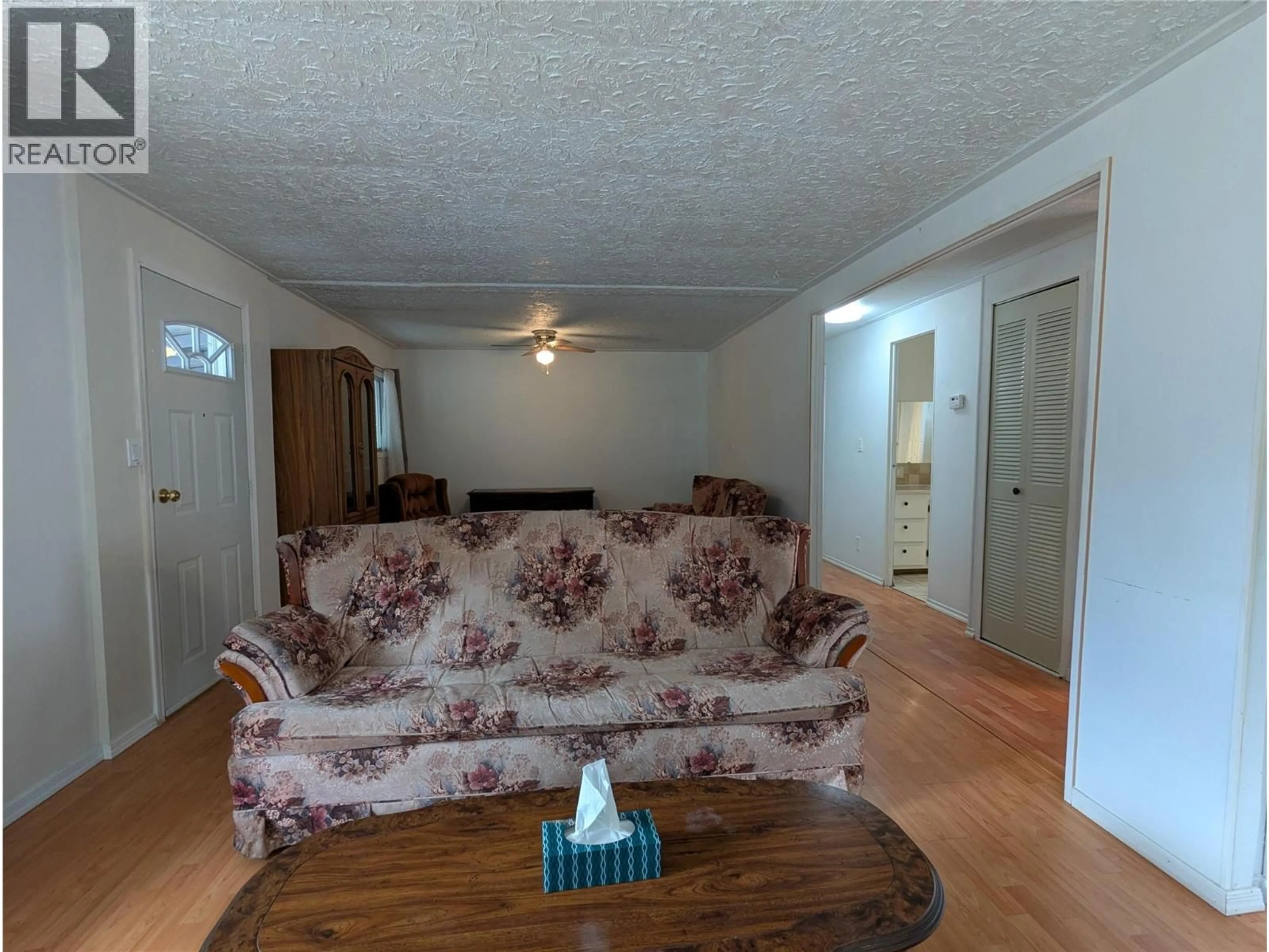 Living room with furniture, unknown for 40 - 3535 CASORSO ROAD, Kelowna British Columbia V1W3E1