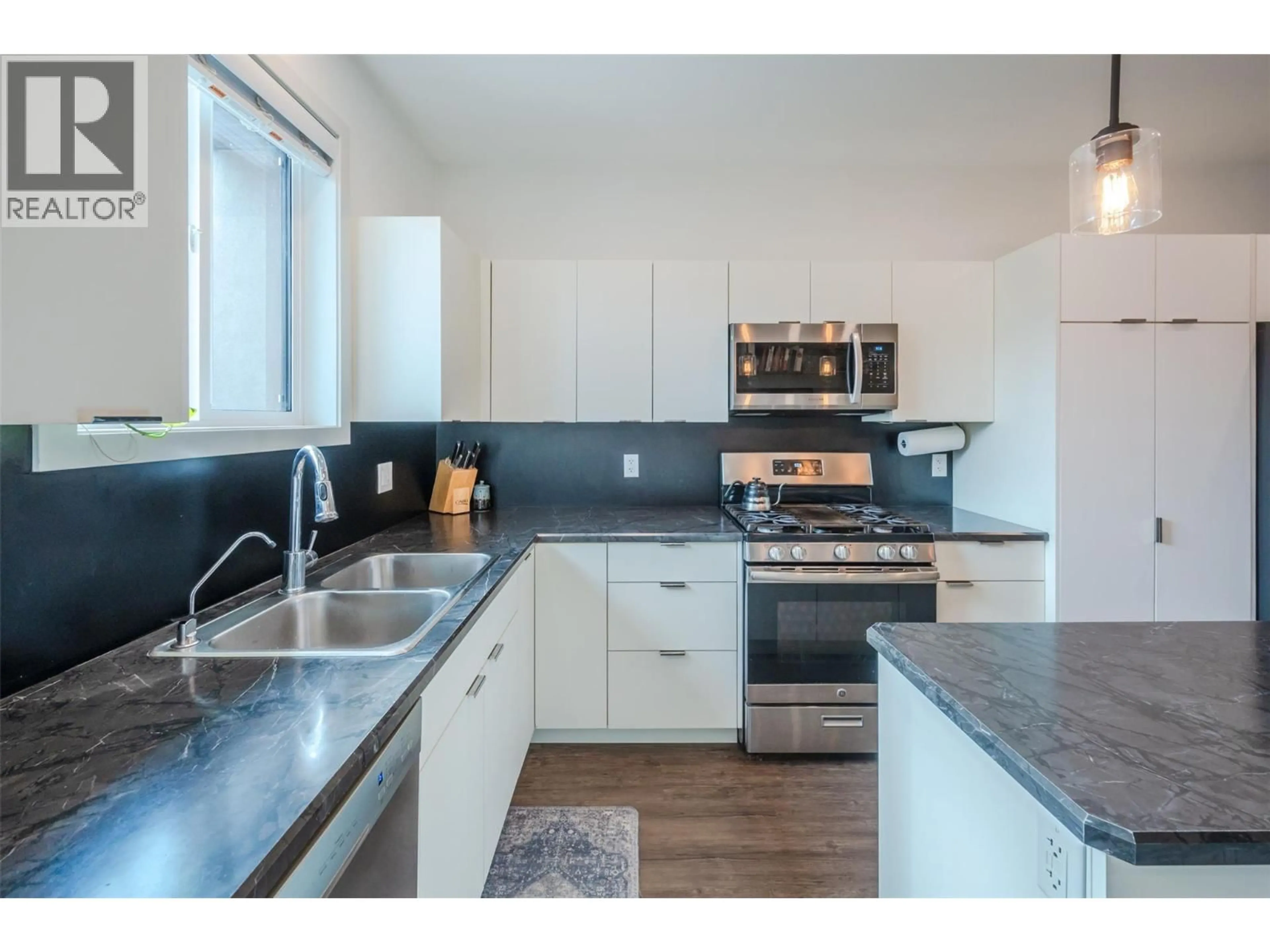 Open concept kitchen, unknown for 102 - 1228 GOVERNMENT STREET STREET, Penticton British Columbia V2A4V4