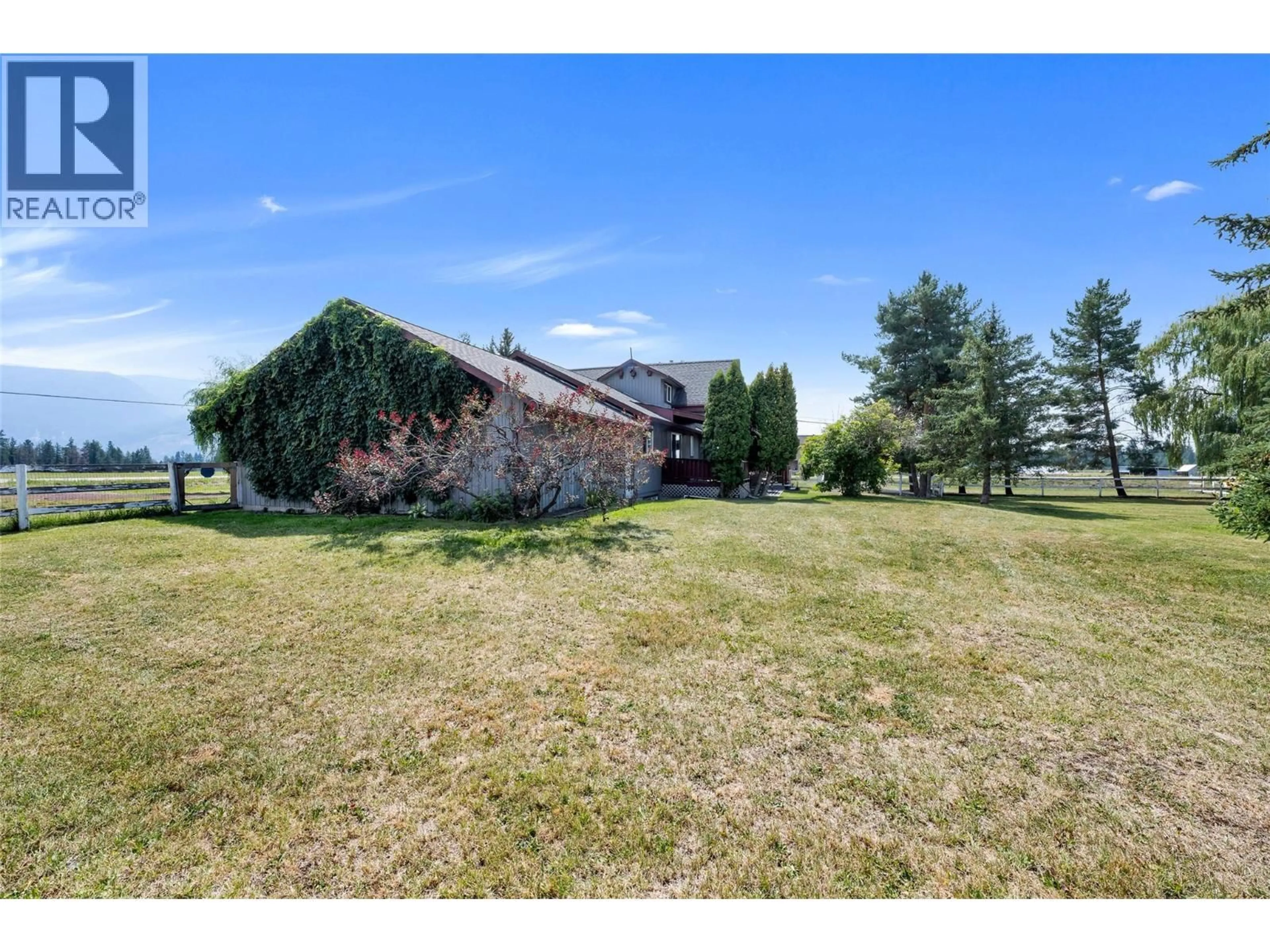 A pic from outside/outdoor area/front of a property/back of a property/a pic from drone, unknown for 4111 ROUND PRAIRIE ROAD, Armstrong British Columbia V0E1B4