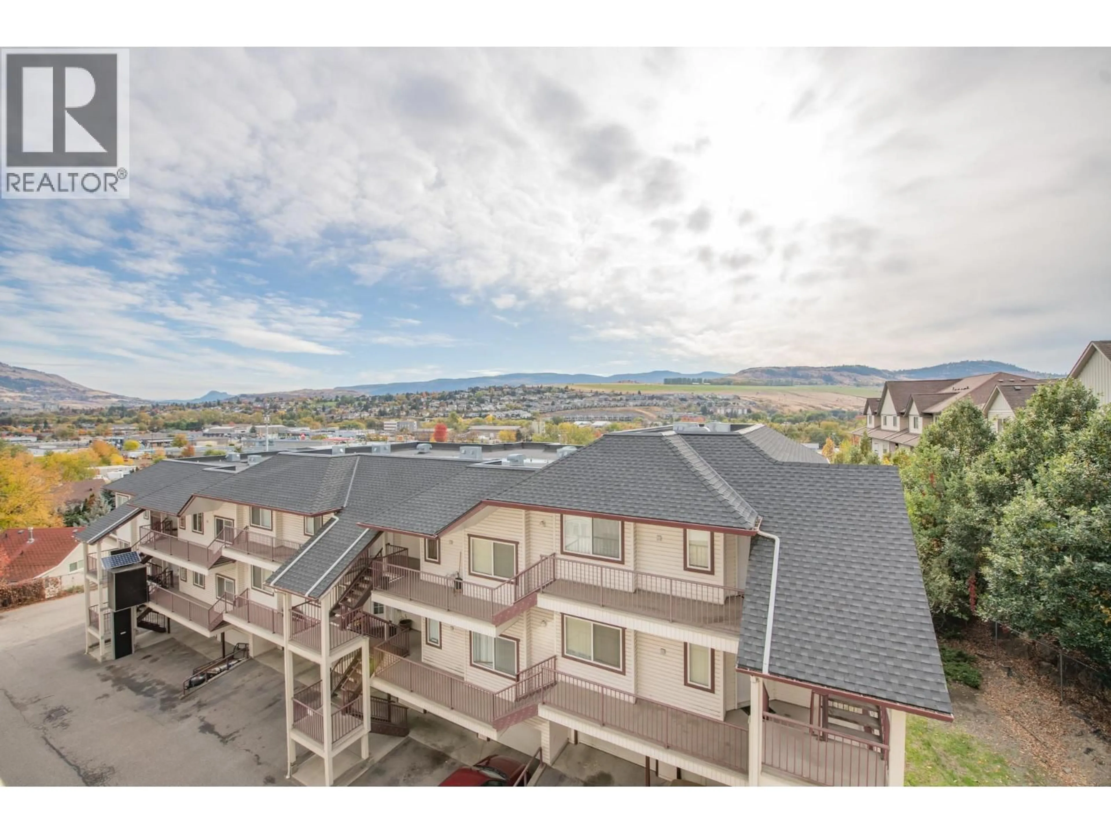 A pic from outside/outdoor area/front of a property/back of a property/a pic from drone, mountain view for 15 - 4800 HERITAGE DRIVE, Vernon British Columbia V1T7V4