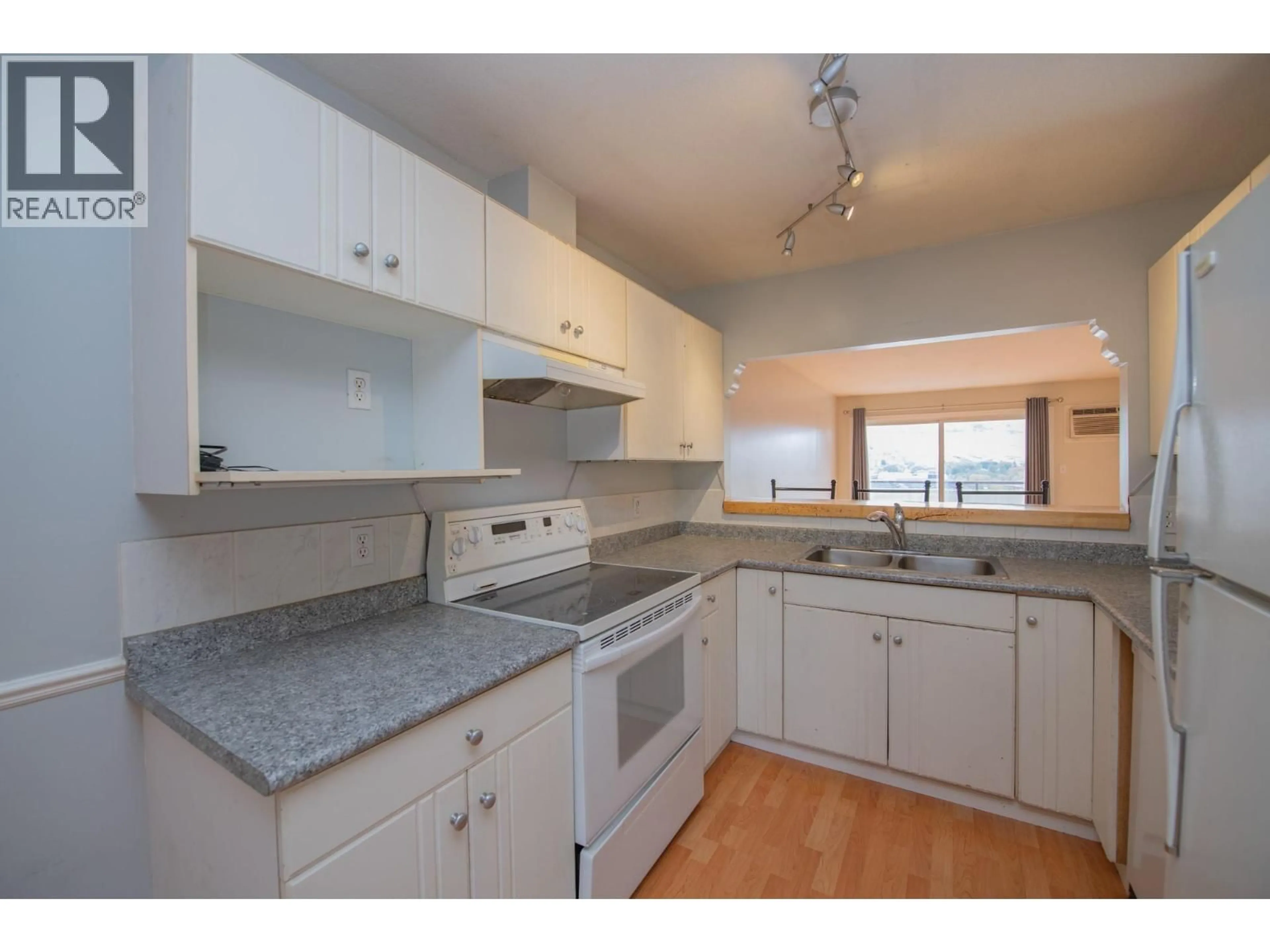 Standard kitchen, unknown for 15 - 4800 HERITAGE DRIVE, Vernon British Columbia V1T7V4
