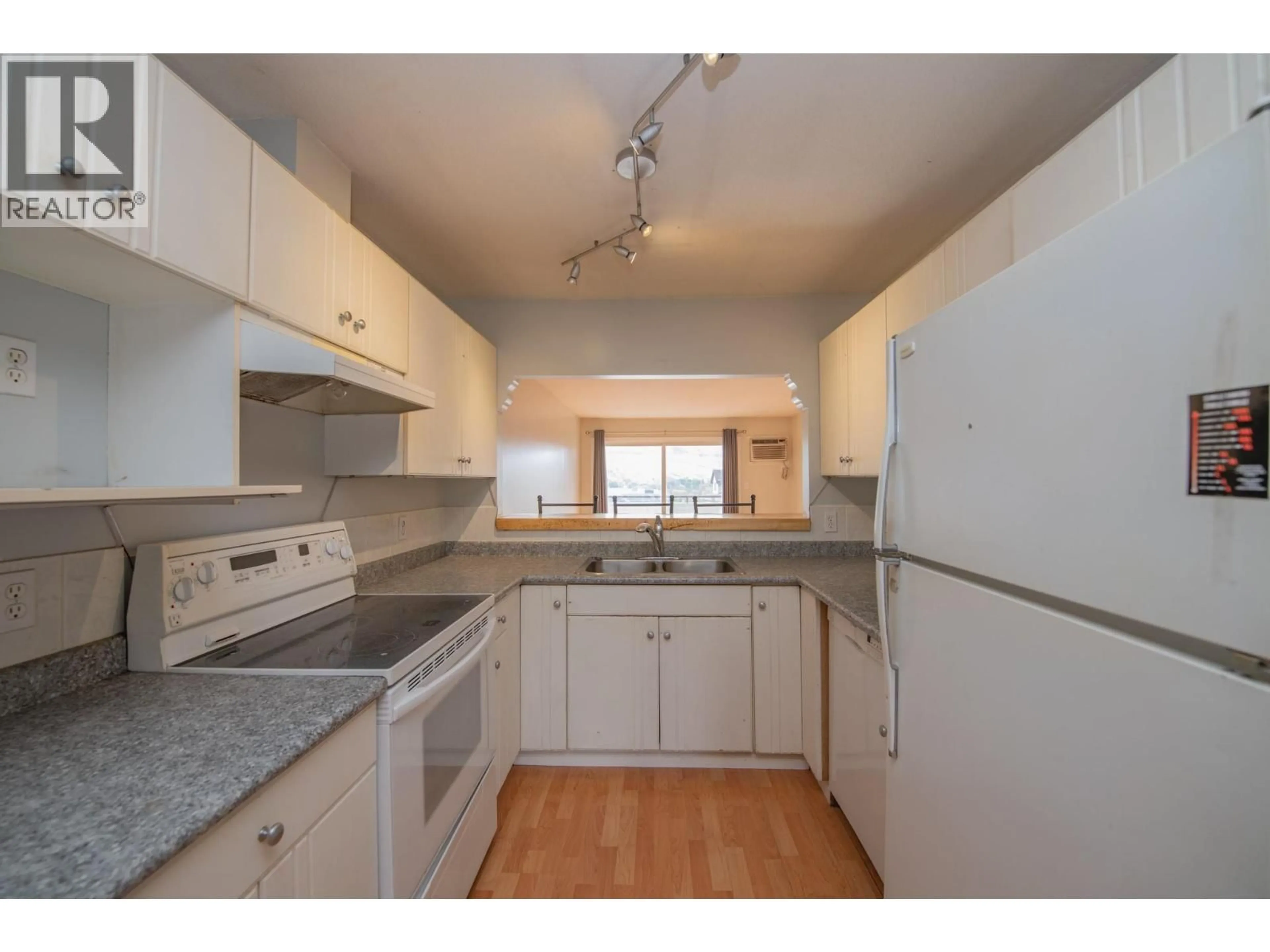 Standard kitchen, unknown for 15 - 4800 HERITAGE DRIVE, Vernon British Columbia V1T7V4
