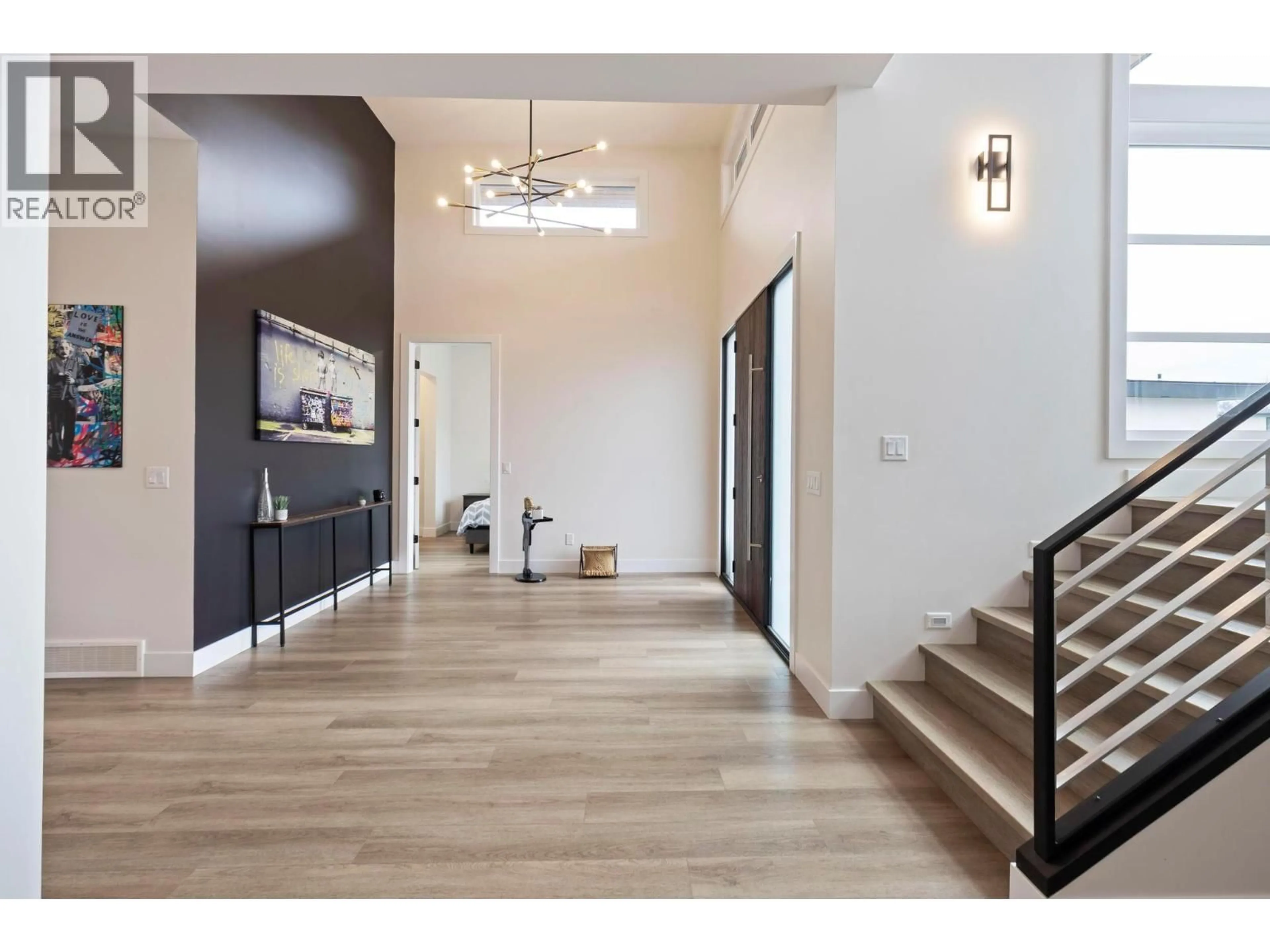 Indoor entryway for 10245 BEACON HILL DRIVE, Lake Country British Columbia V4V0A9