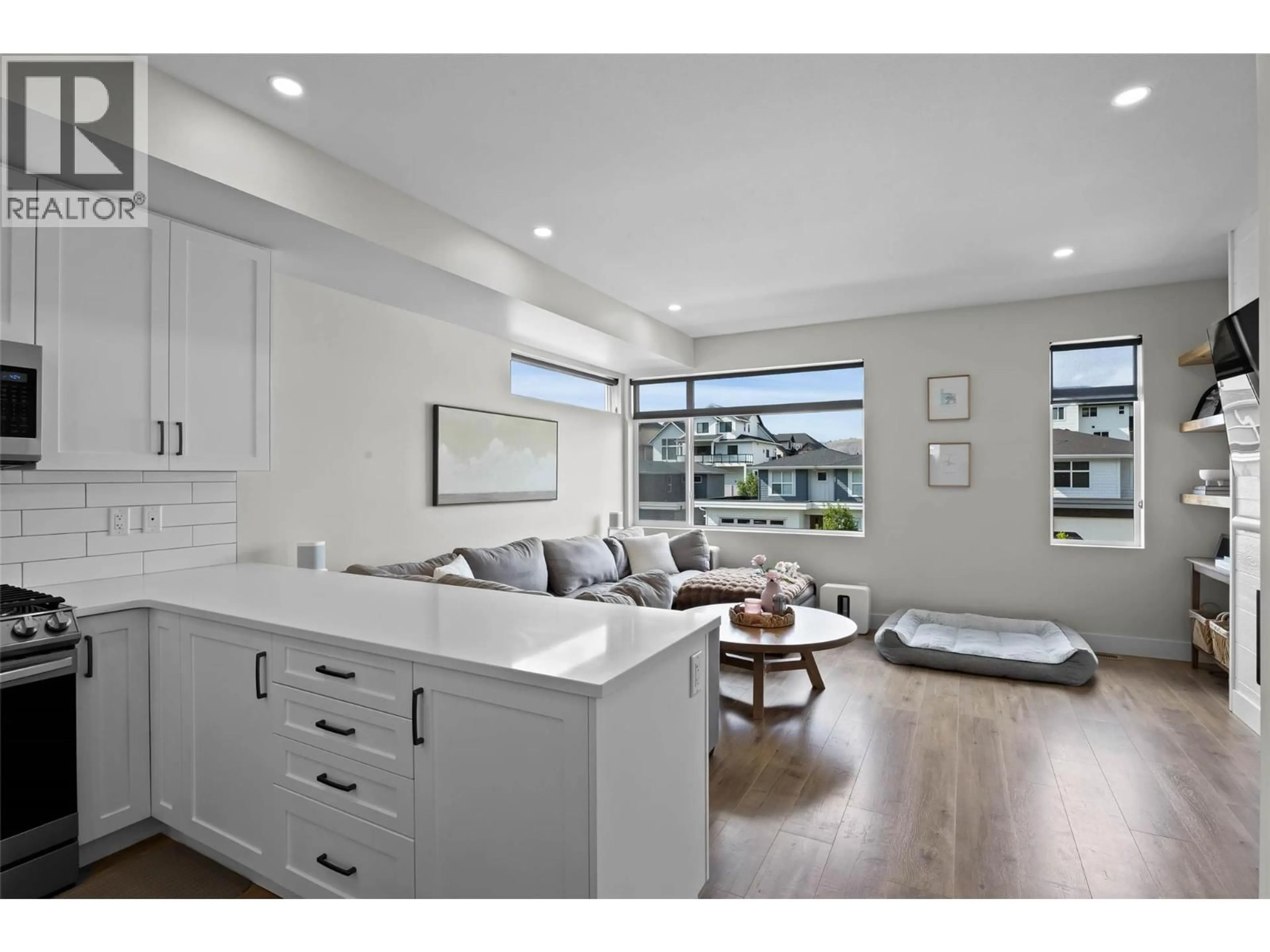 Open concept kitchen, unknown for 119 - 1901 QU'APPELLE BOULEVARD, Kamloops British Columbia V2E0C9