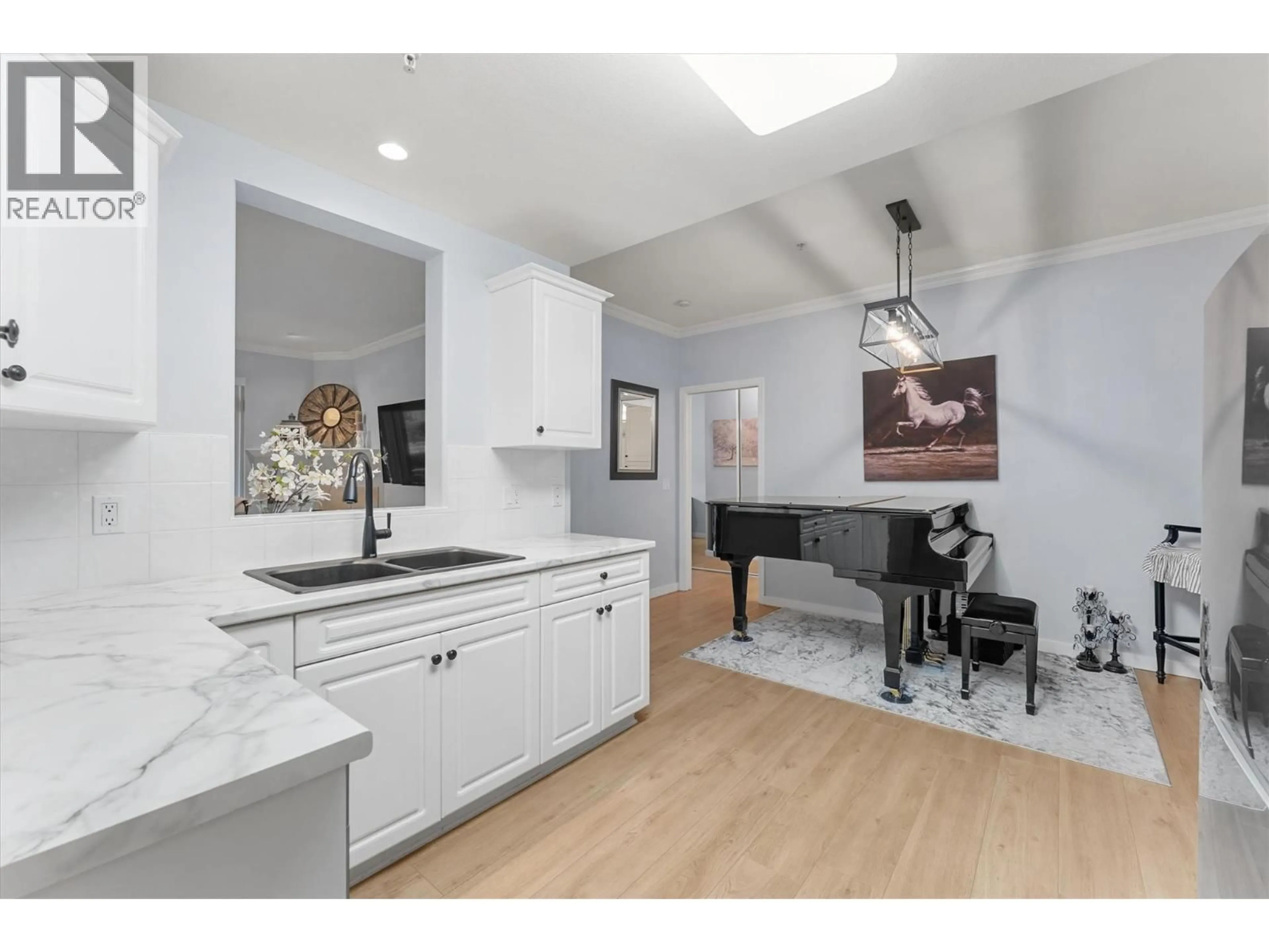 Open concept kitchen, unknown for 113 - 1962 ENTERPRISE WAY, Kelowna British Columbia V1Y9S6