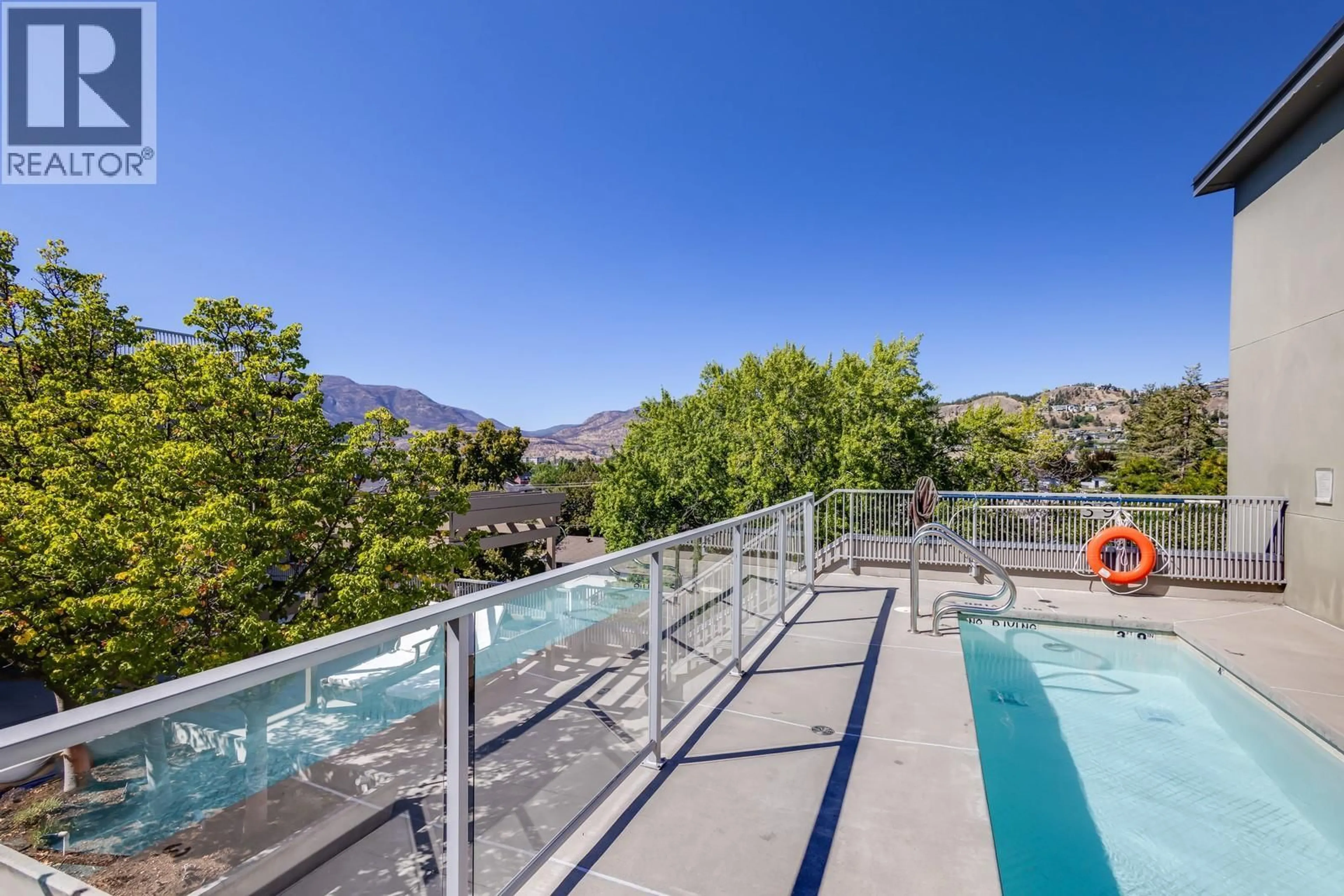 Pool for 124 - 1495 GRAHAM STREET, Kelowna British Columbia V1Y3B2