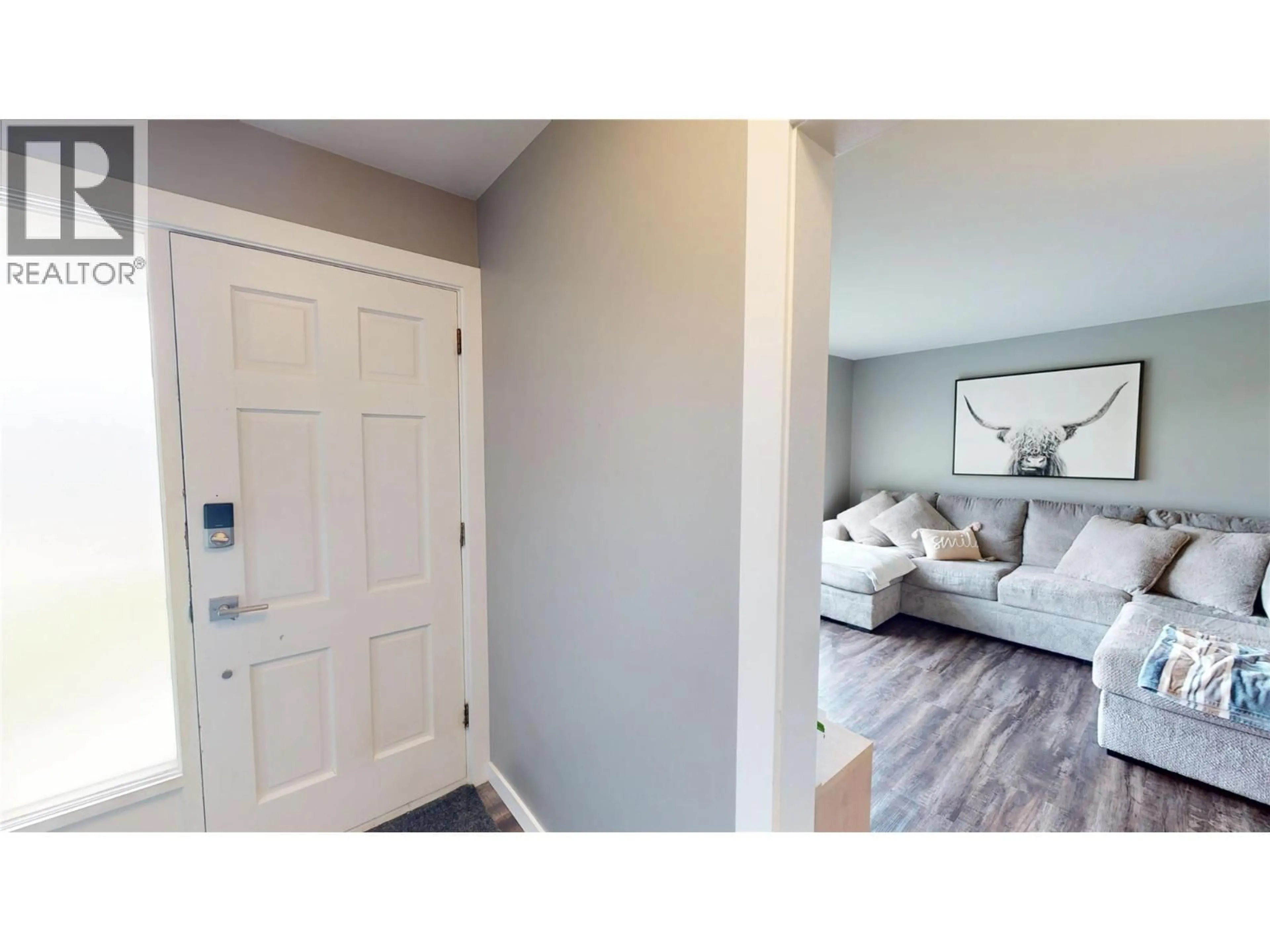 Indoor entryway for 709 9TH STREET SOUTH, Cranbrook British Columbia V1C1R6