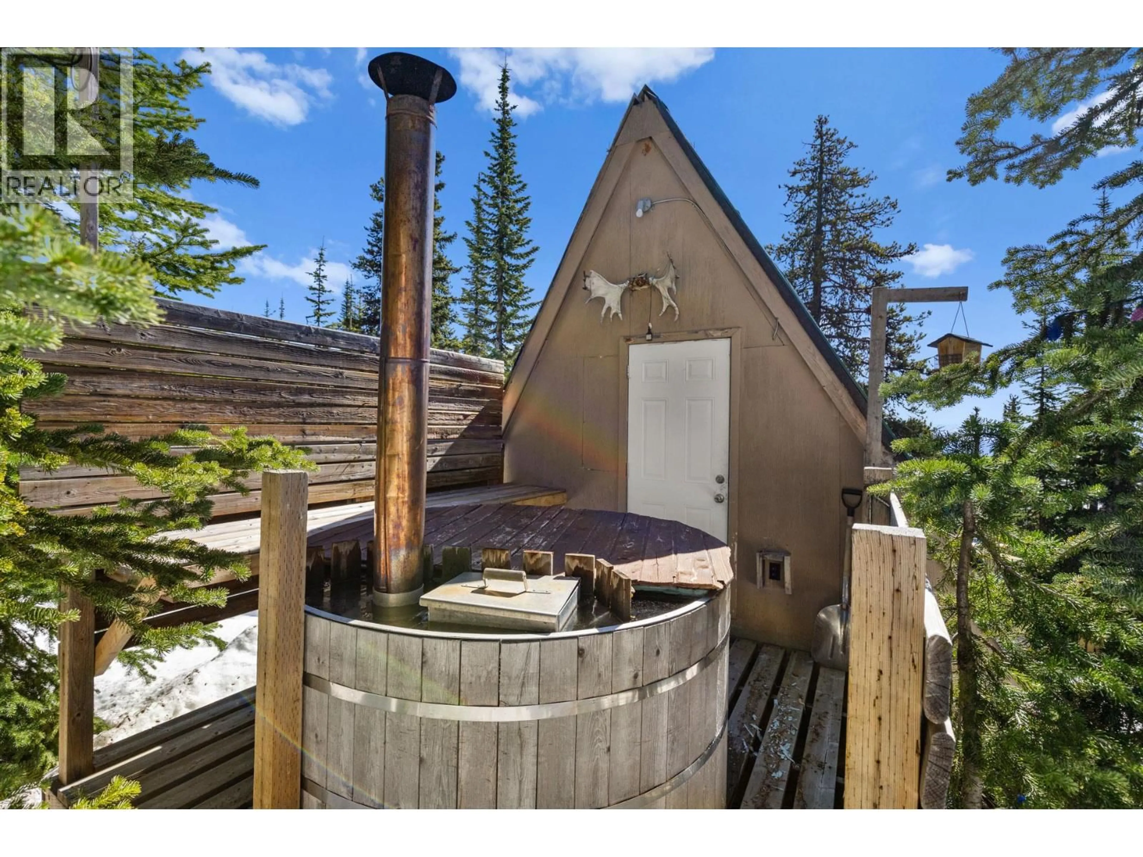Patio, water/lake/river/ocean view for 7440 PORCUPINE ROAD, Kelowna British Columbia V1P1P3