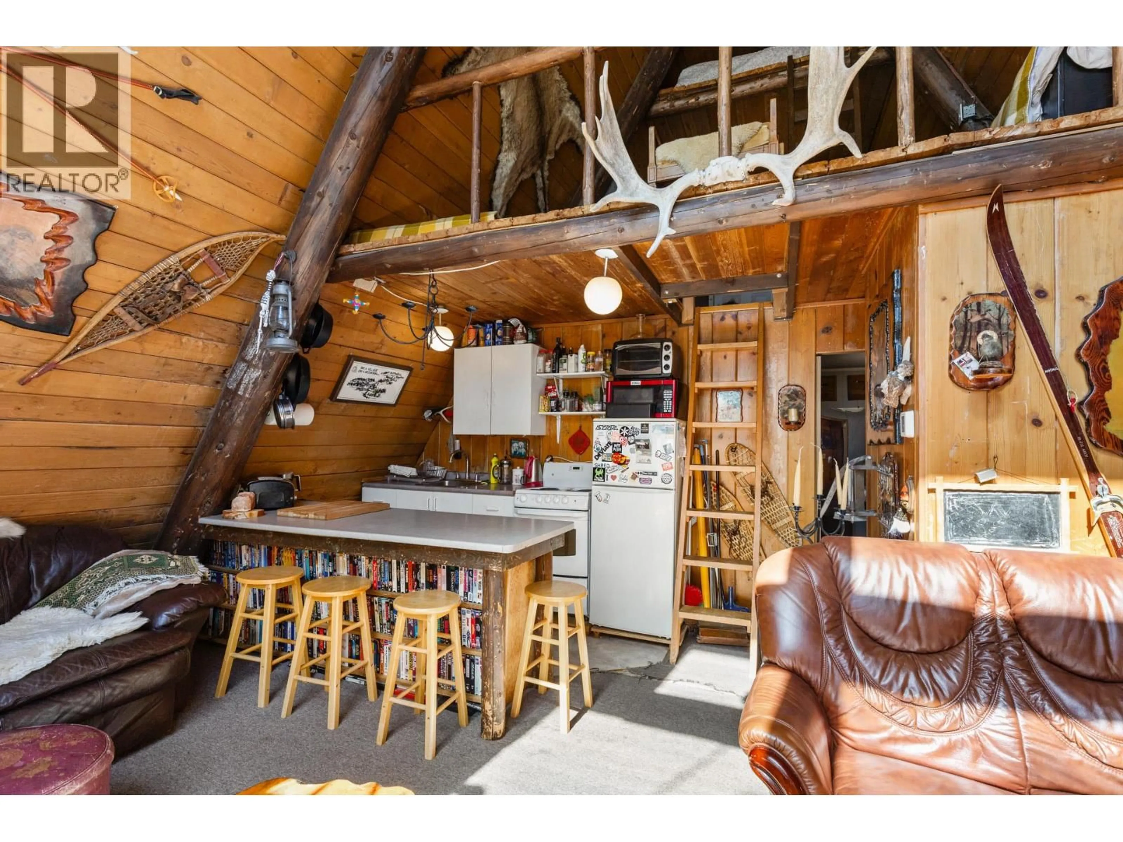 Rustic kitchen, unknown for 7440 PORCUPINE ROAD, Kelowna British Columbia V1P1P3