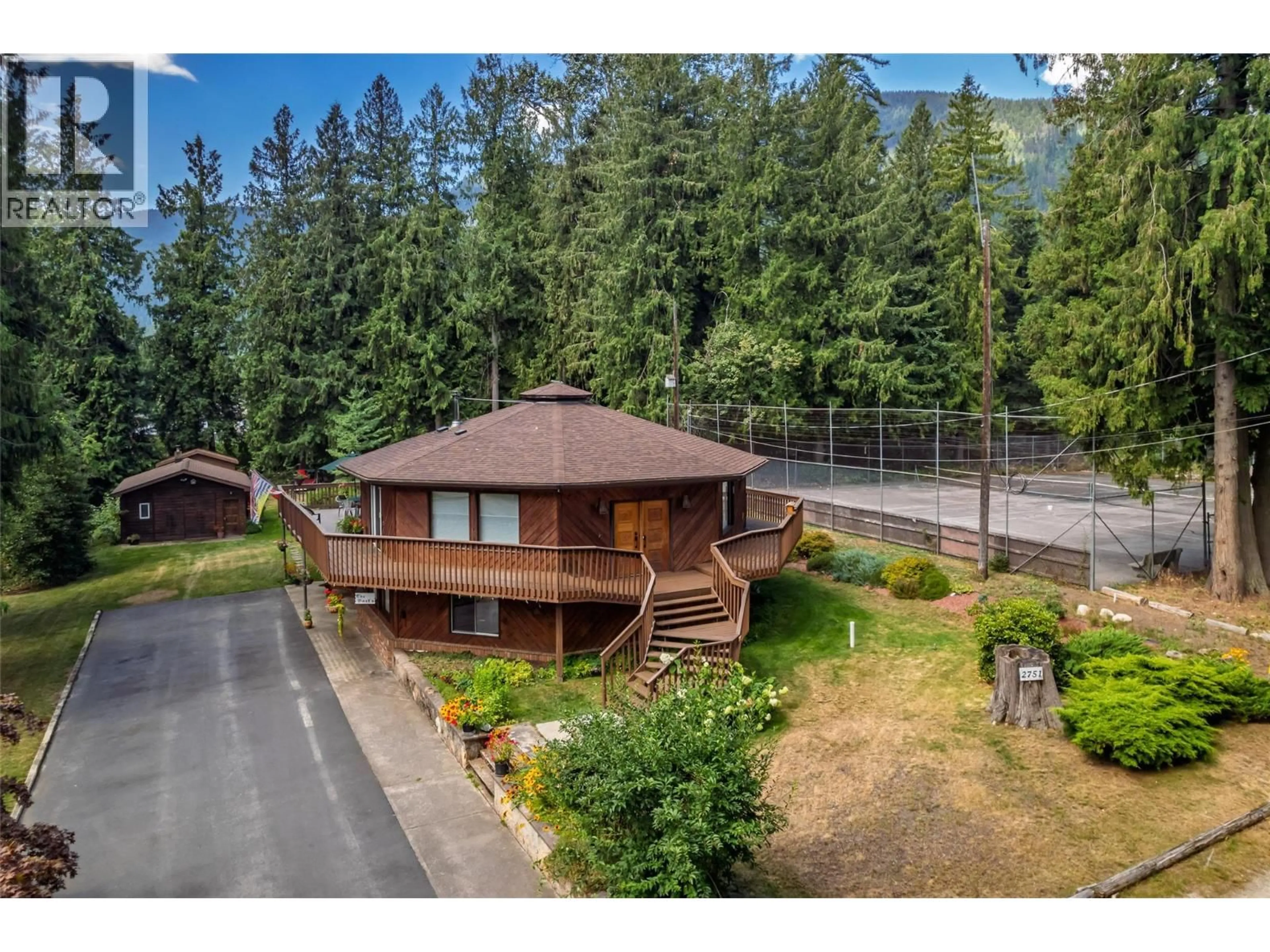 A pic from outside/outdoor area/front of a property/back of a property/a pic from drone, mountain view for 2751 LOWER SIX MILE ROAD, Nelson British Columbia V1L6L5