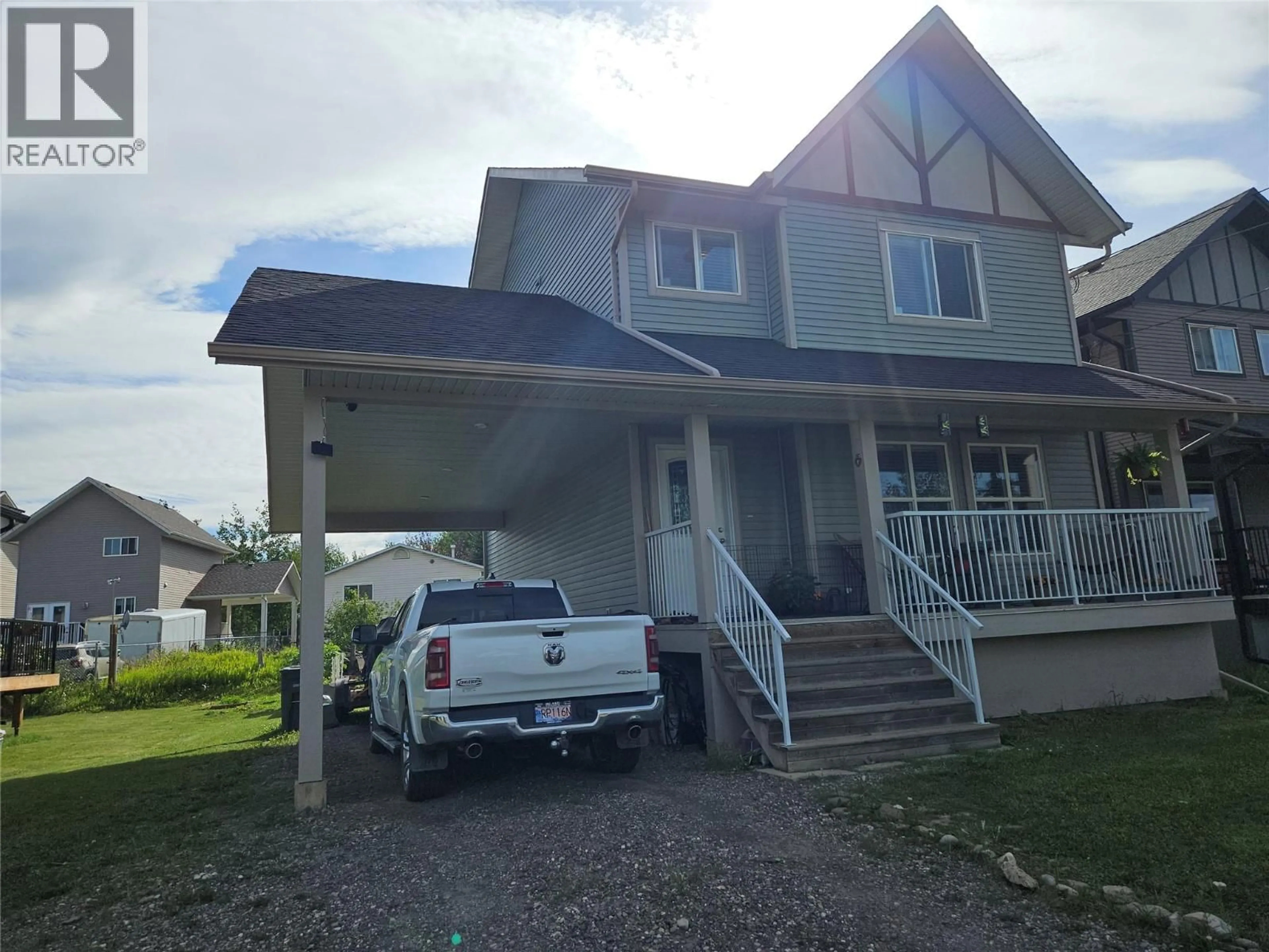 Home with vinyl exterior material, unknown for 5214 41 STREET NORTHEAST, Chetwynd British Columbia V0C1J0