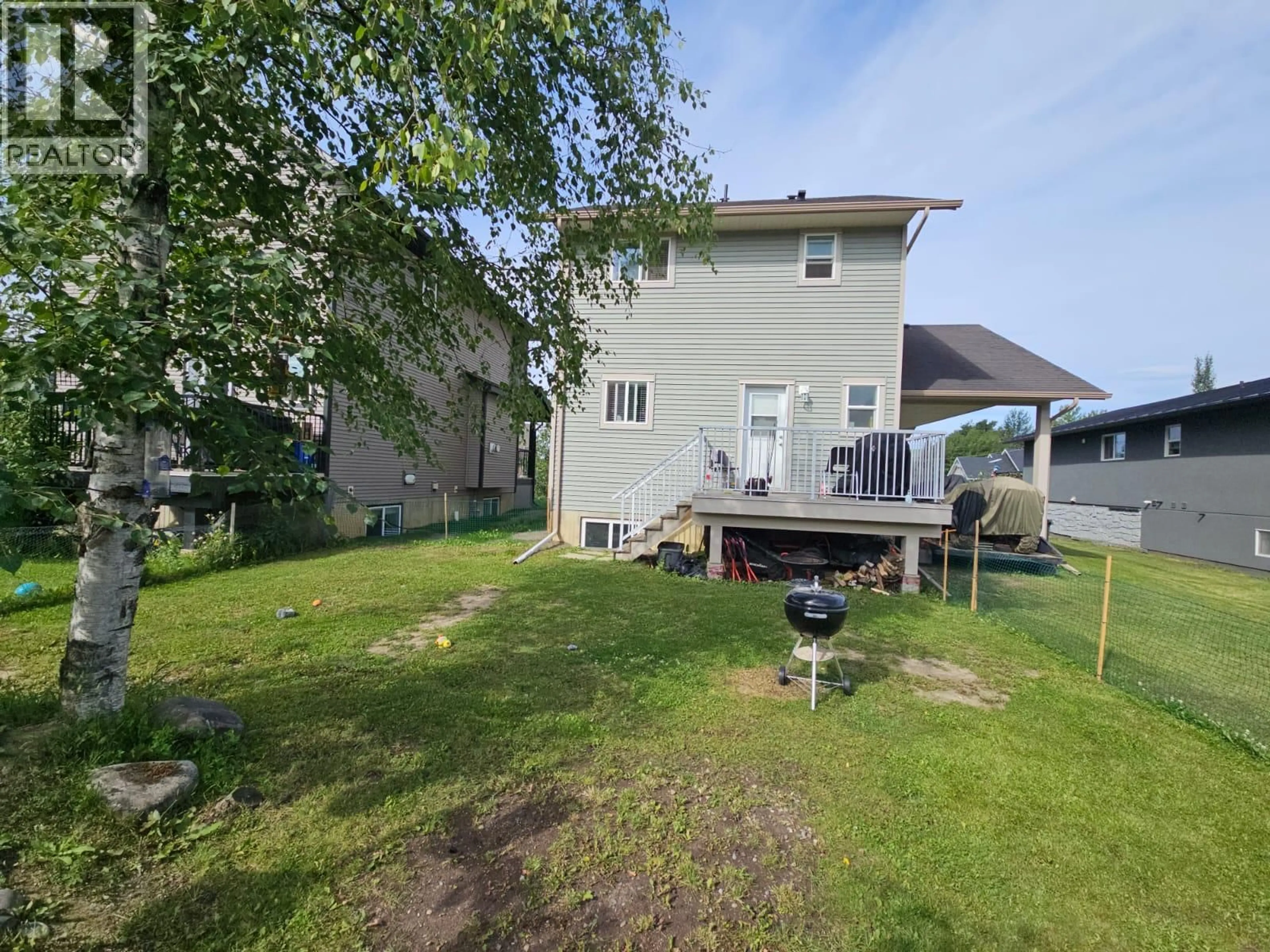 A pic from outside/outdoor area/front of a property/back of a property/a pic from drone, unknown for 5214 41 STREET NORTHEAST, Chetwynd British Columbia V0C1J0