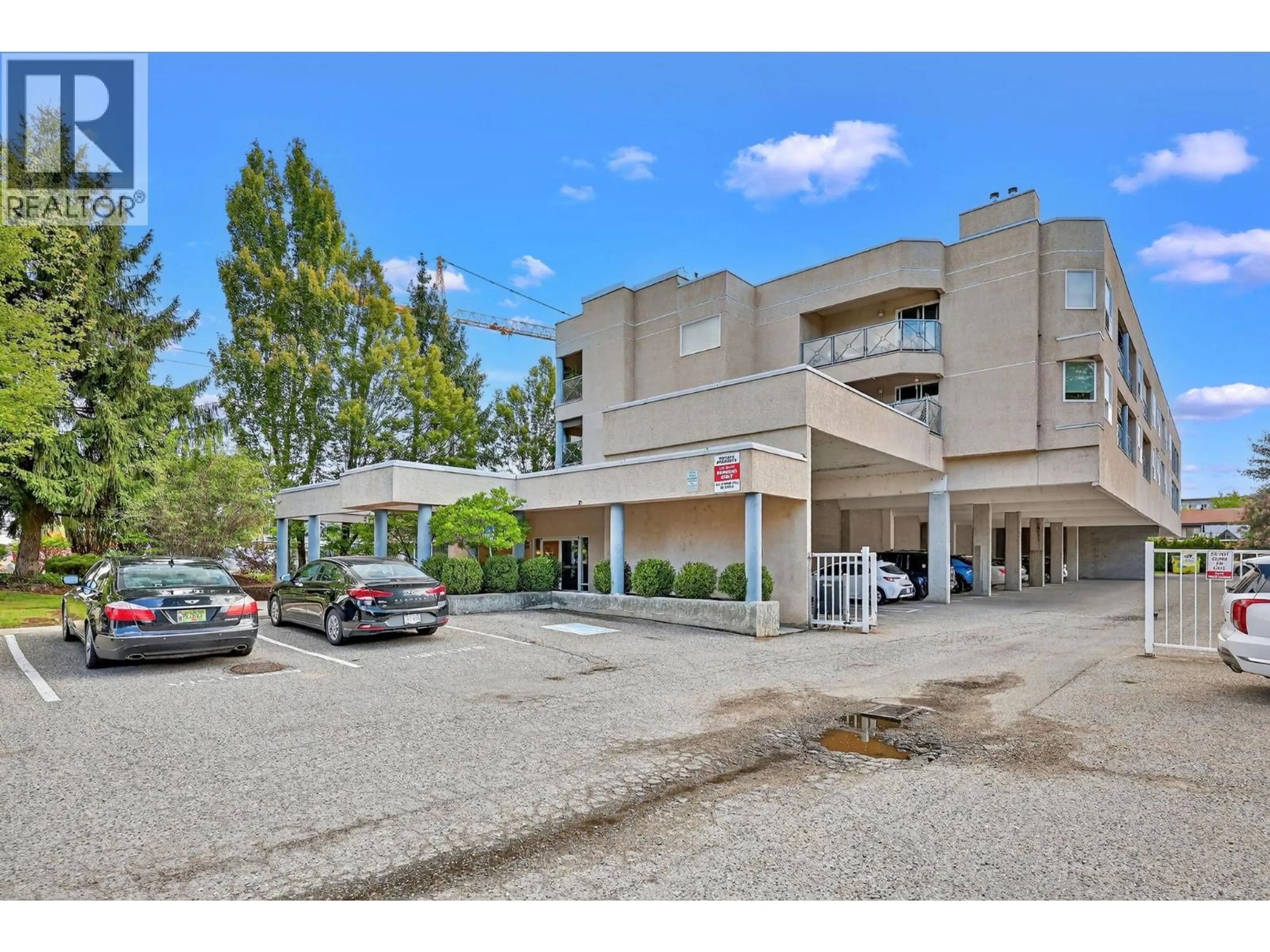 Unknown for 105 - 3115 DE MONTREUIL COURT, Kelowna British Columbia V1W3W1