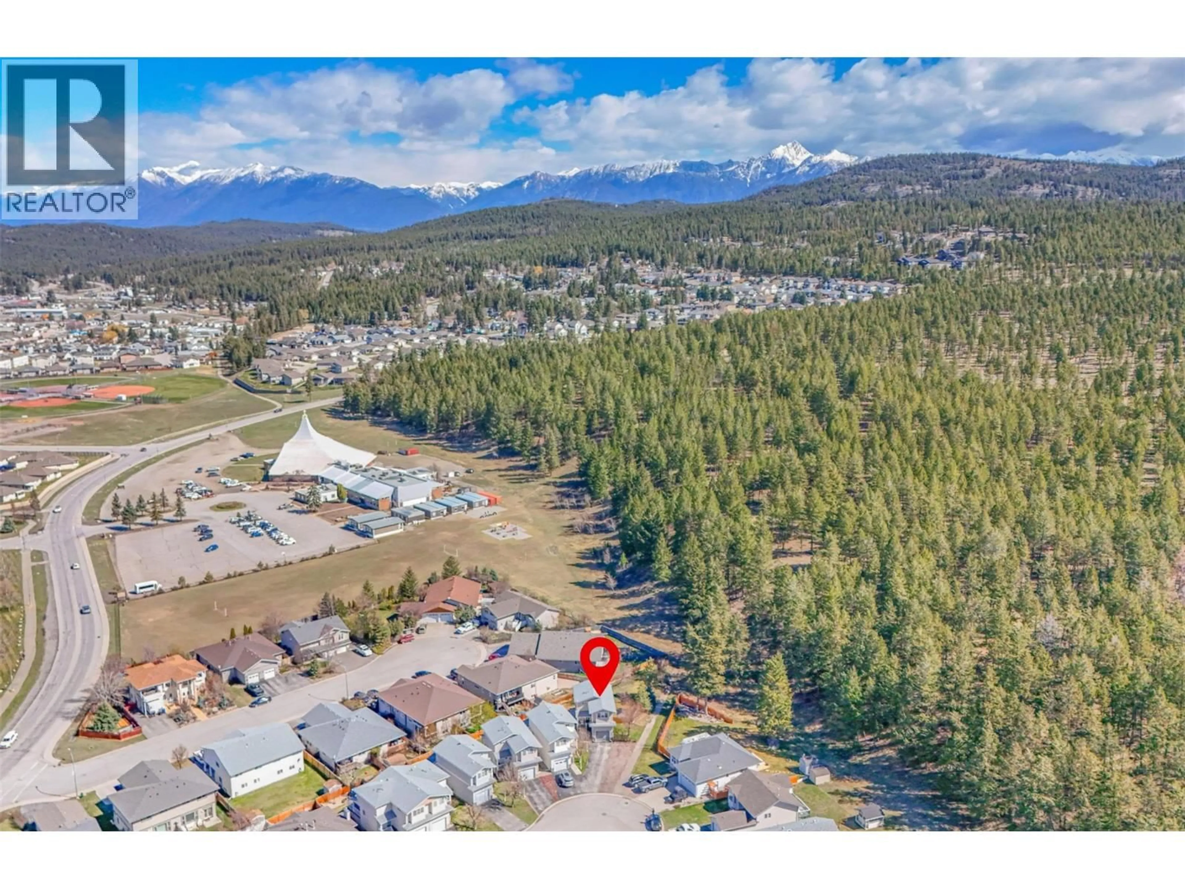 A pic from outside/outdoor area/front of a property/back of a property/a pic from drone, mountain view for 2516b MCLEARY CRESCENT NORTH, Cranbrook British Columbia V1C6R7
