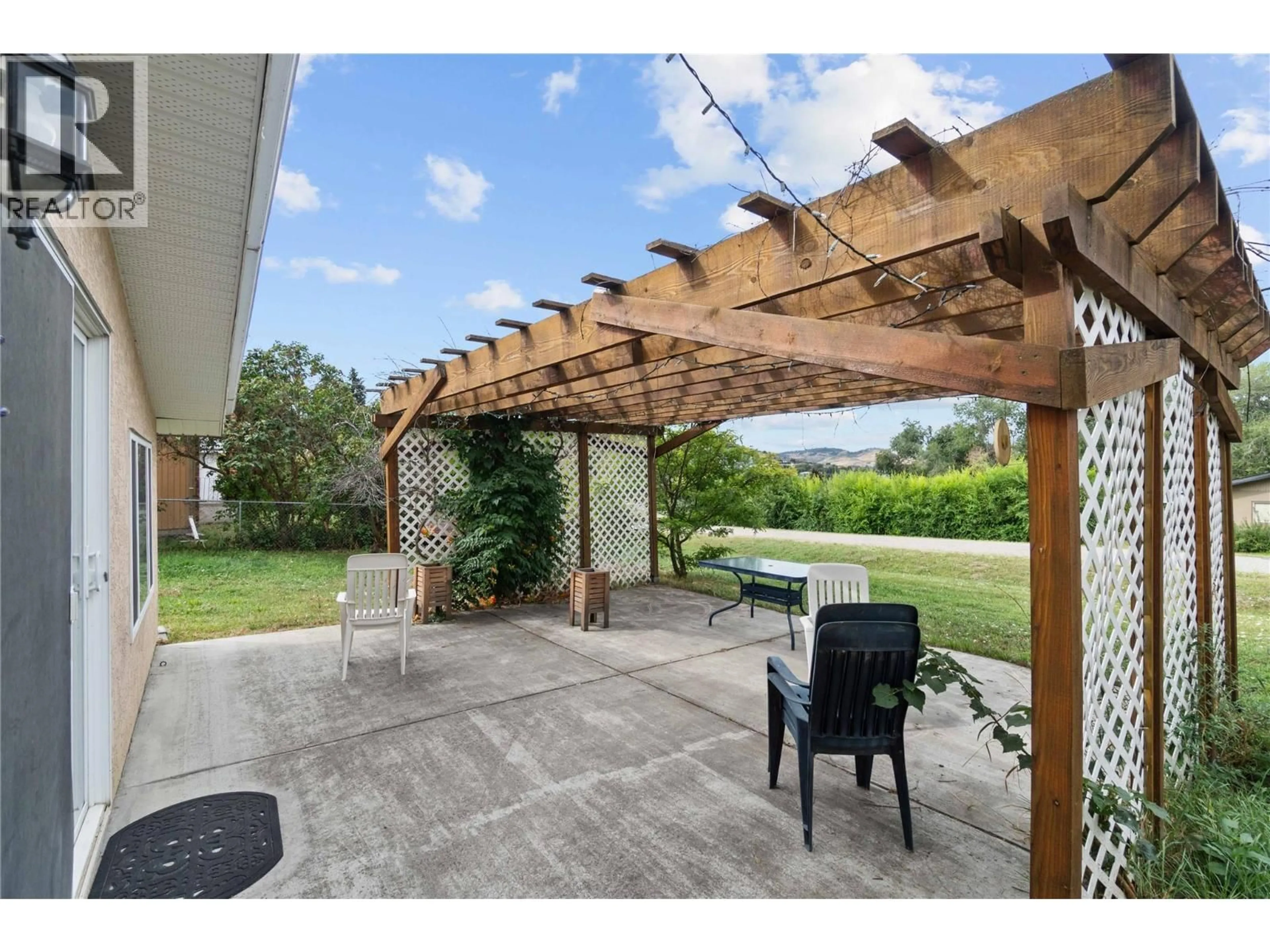 Patio, water/lake/river/ocean view for 616 DECOSMOS ROAD, Vernon British Columbia V1B3A9