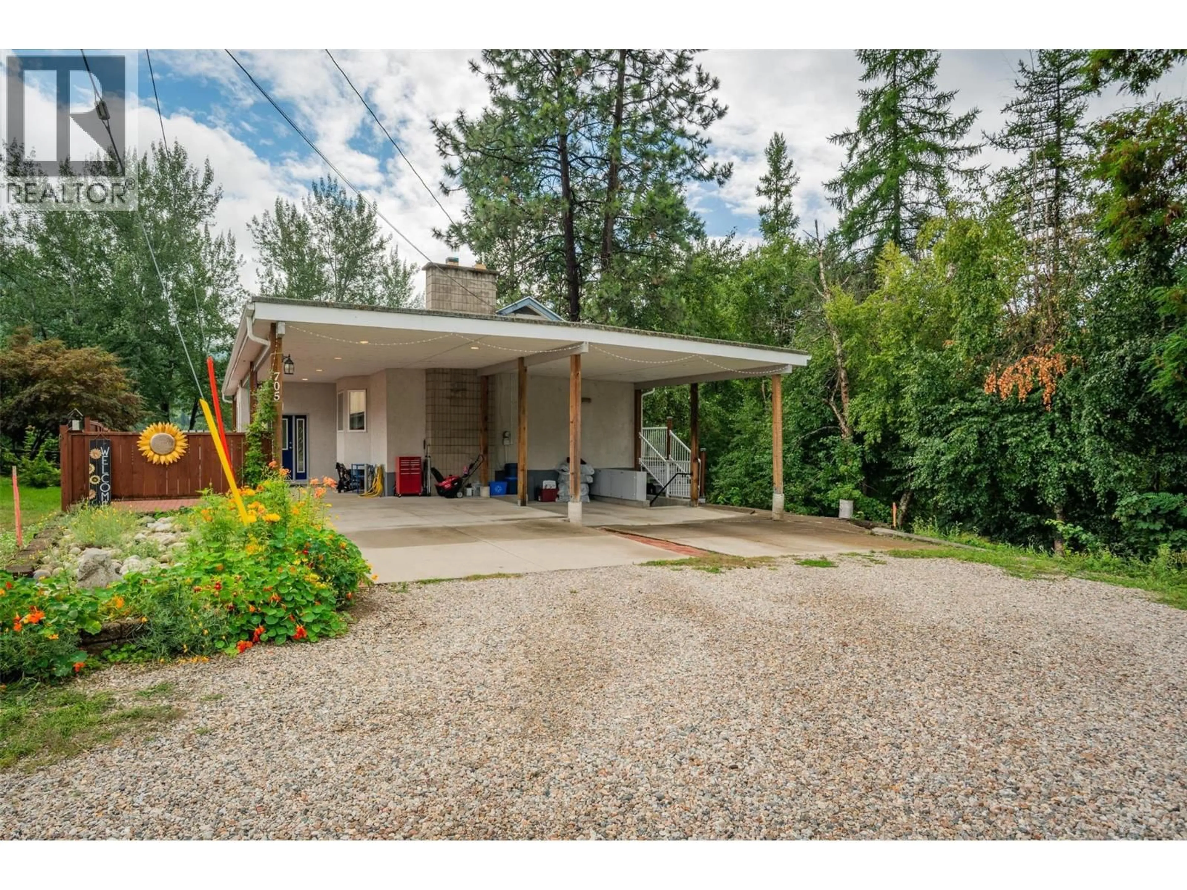 Unknown for 705 8TH AVENUE, Montrose British Columbia V0G1P0