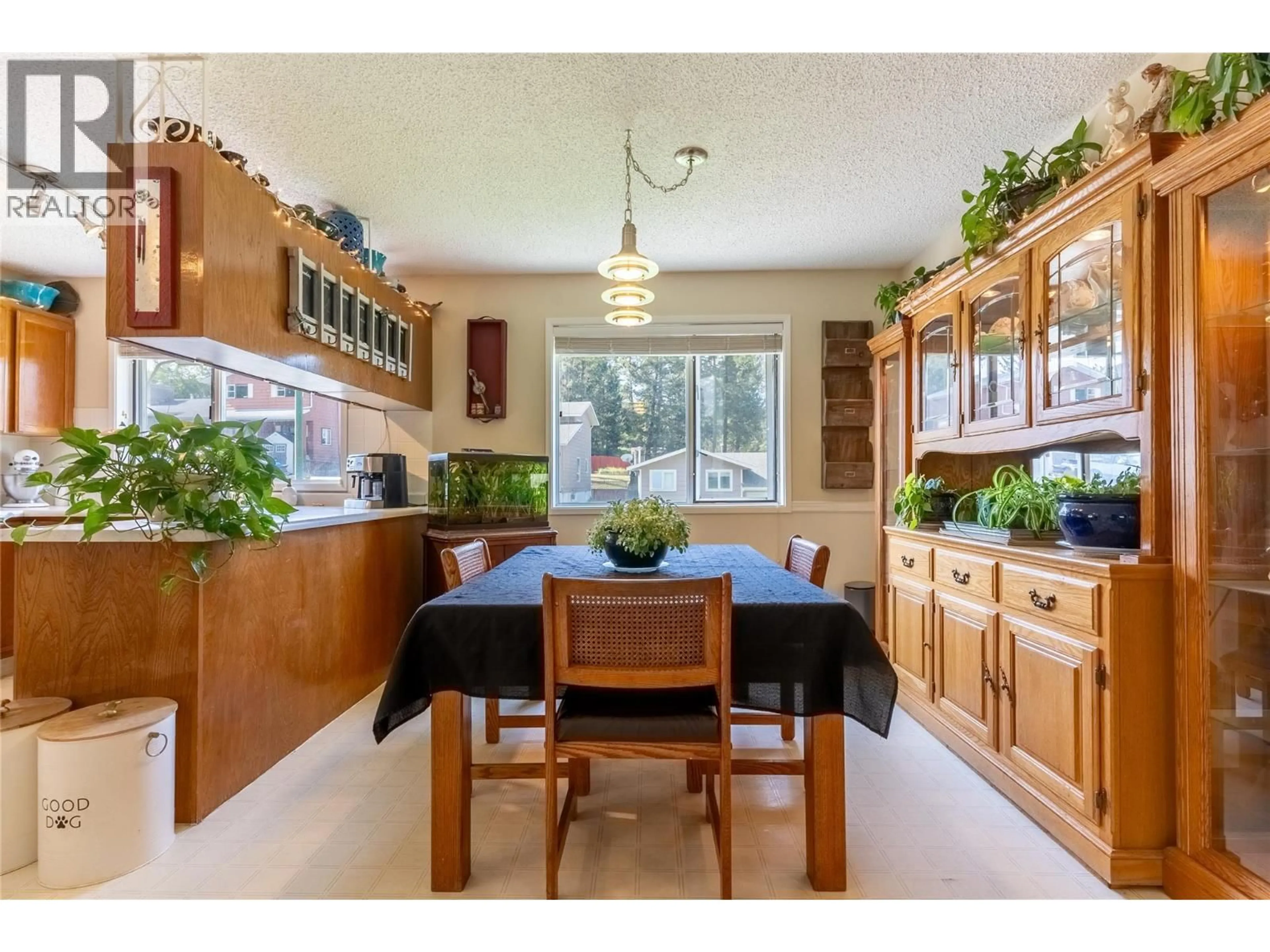 Open concept kitchen, unknown for 165 JASPER DRIVE, Logan Lake British Columbia V0K1W0