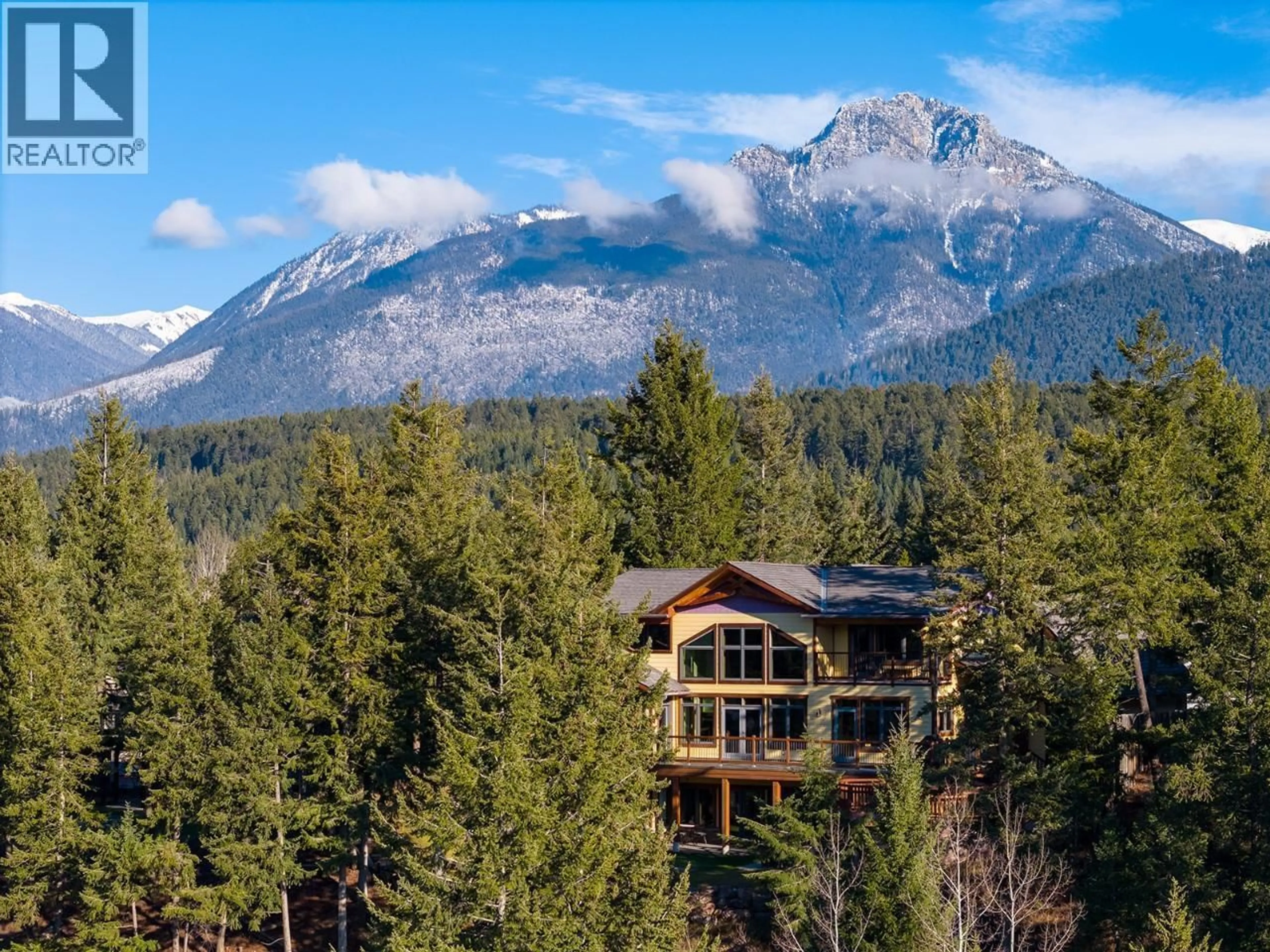 A pic from outside/outdoor area/front of a property/back of a property/a pic from drone, mountain view for 1403 DEER RIDGE ROAD, Golden British Columbia V0A1H1
