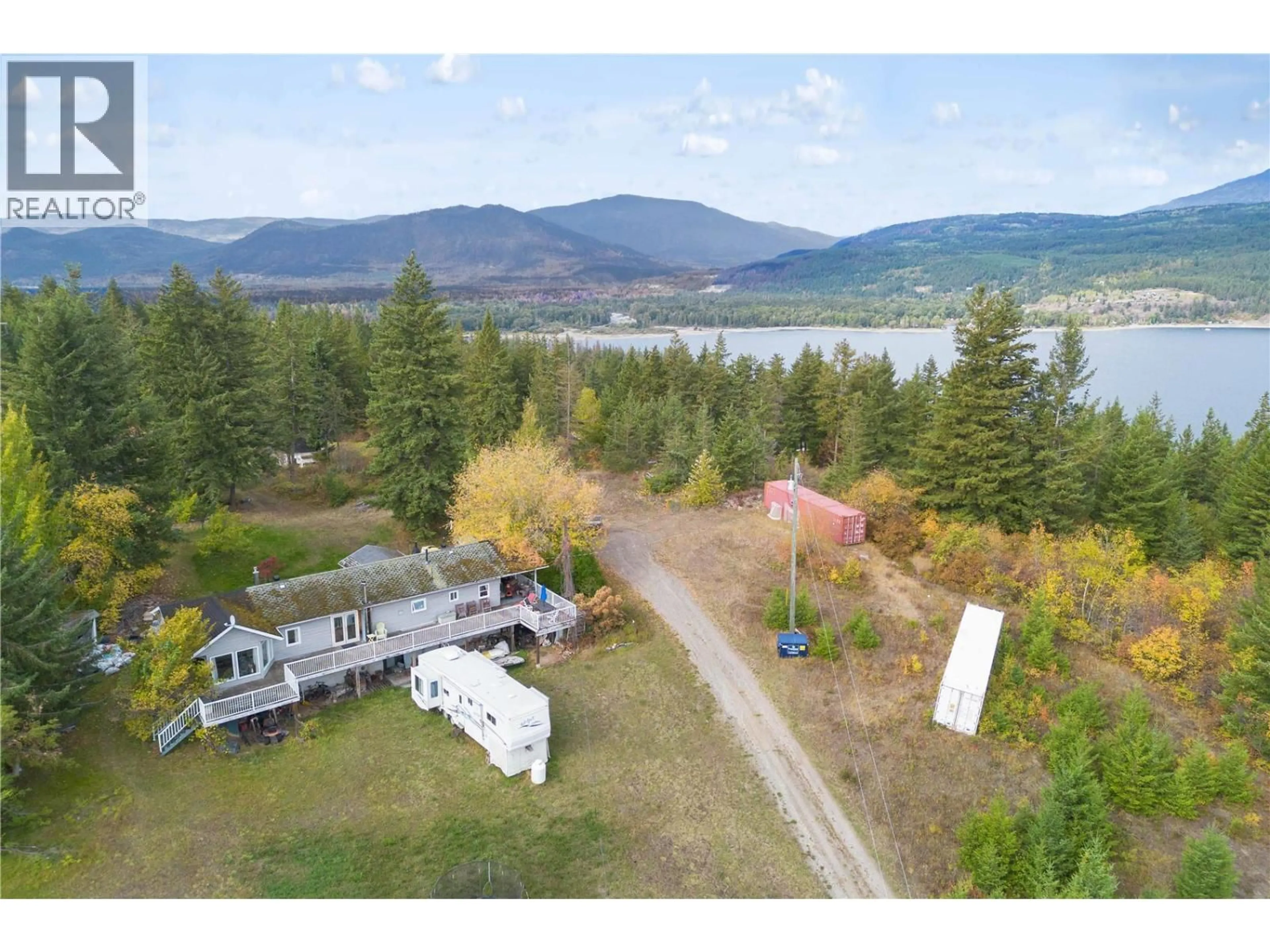A pic from outside/outdoor area/front of a property/back of a property/a pic from drone, water/lake/river/ocean view for 517 CAOUETTE ROAD, Sorrento British Columbia V0E2W1