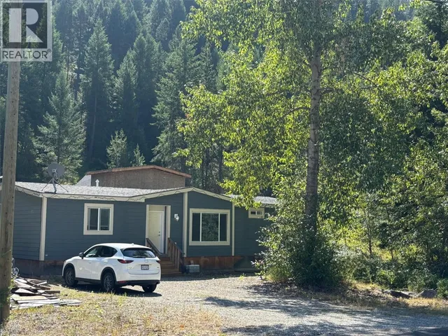 3520 33 HIGHWAY, Westbridge