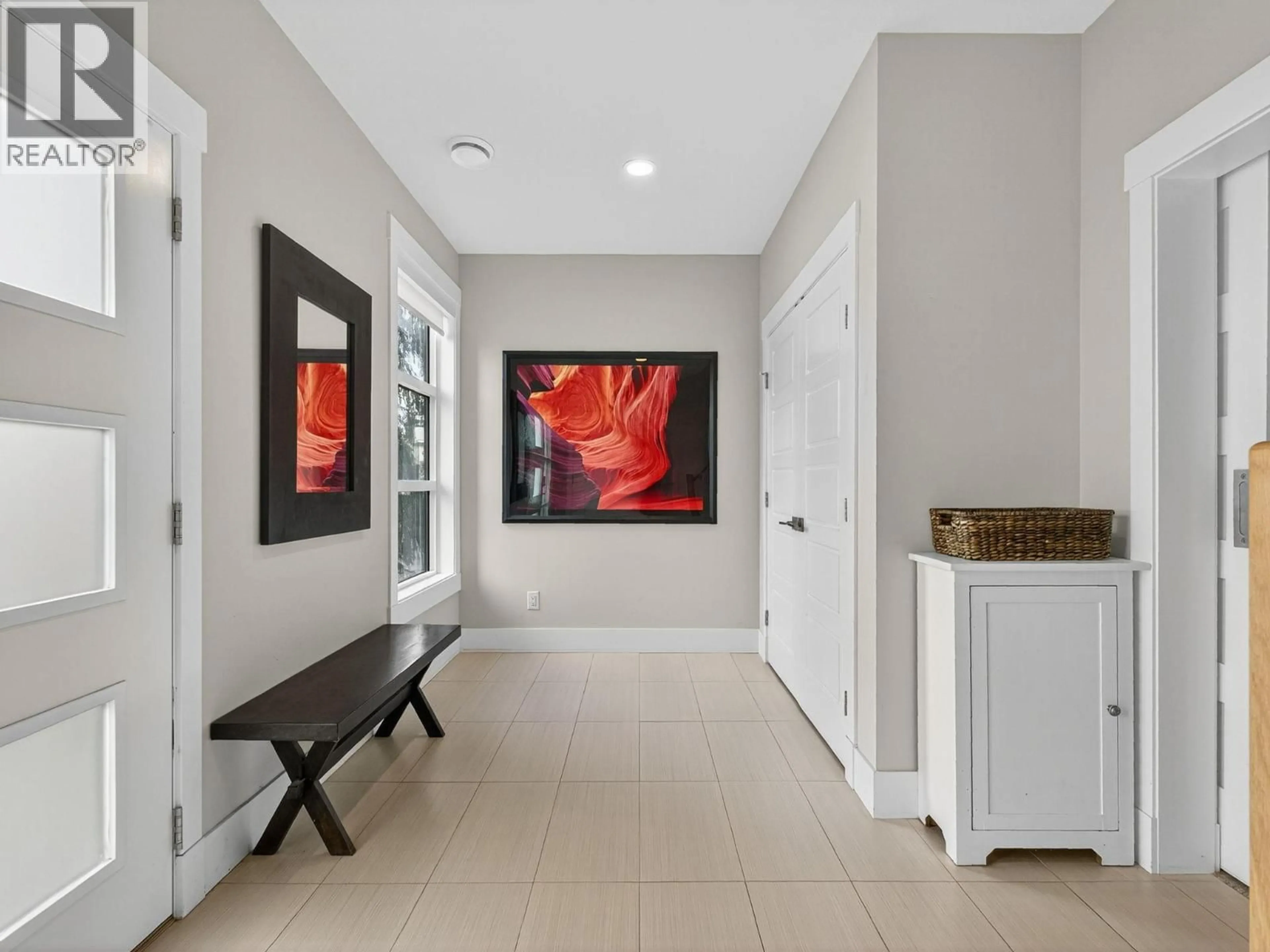 Indoor entryway for 9443 LEDGESTONE ROAD, Lake Country British Columbia V4V0A4