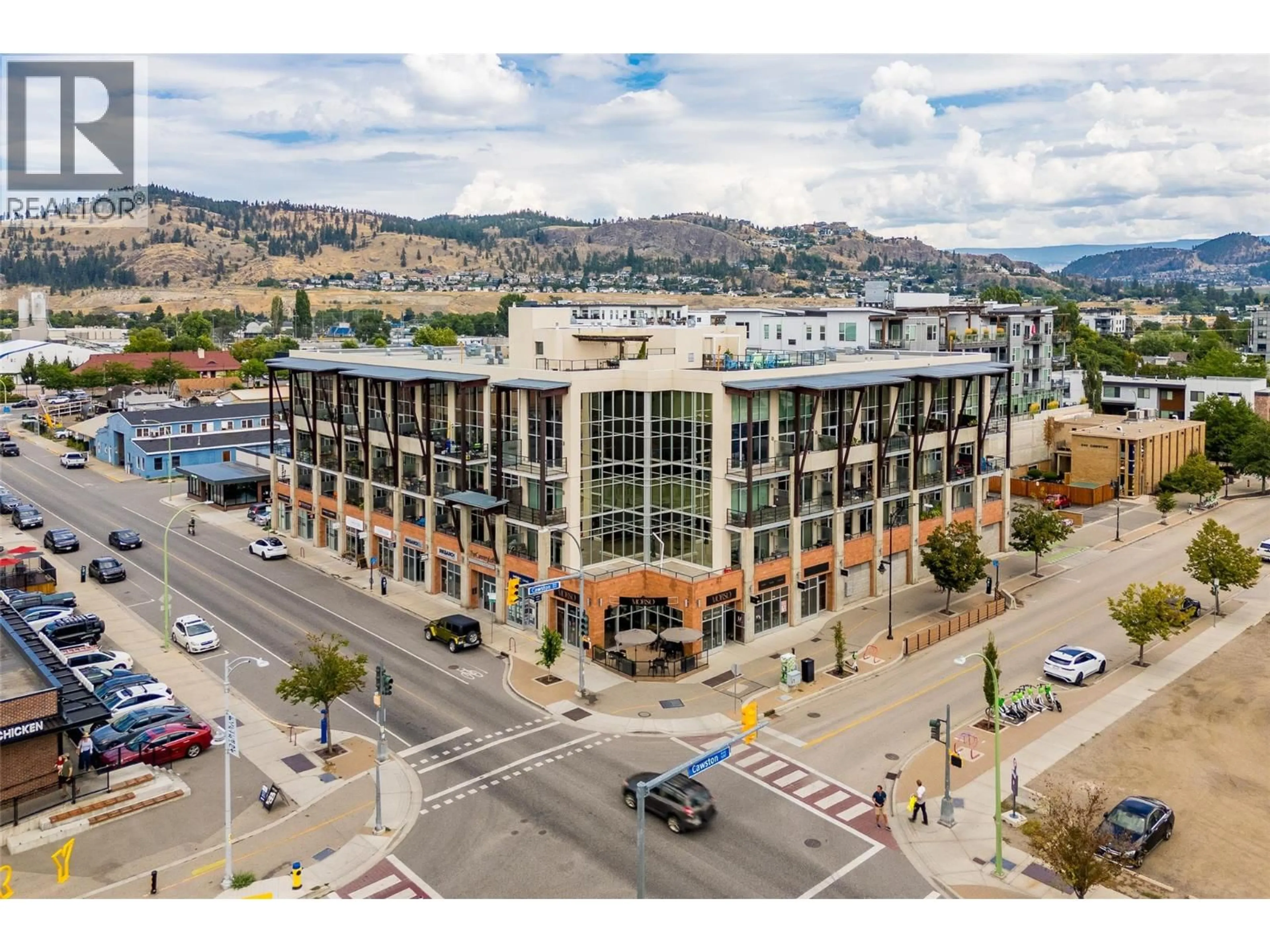 A pic from outside/outdoor area/front of a property/back of a property/a pic from drone, unknown for 316 - 1289 ELLIS STREET, Kelowna British Columbia V1Y9X6