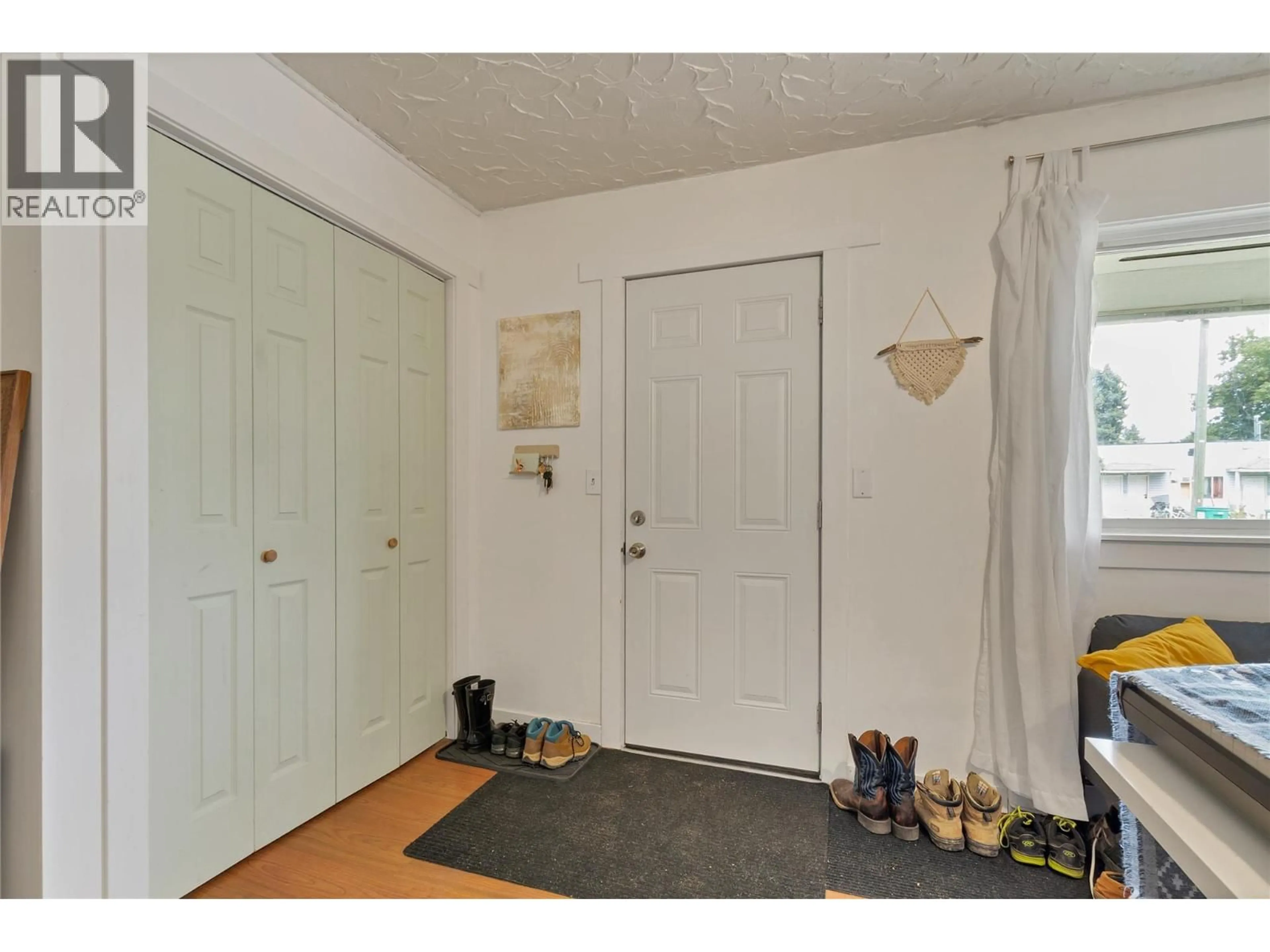 Indoor entryway for 1,2,3 - 2184 BESSETTE STREET, Lumby British Columbia V0E2G0