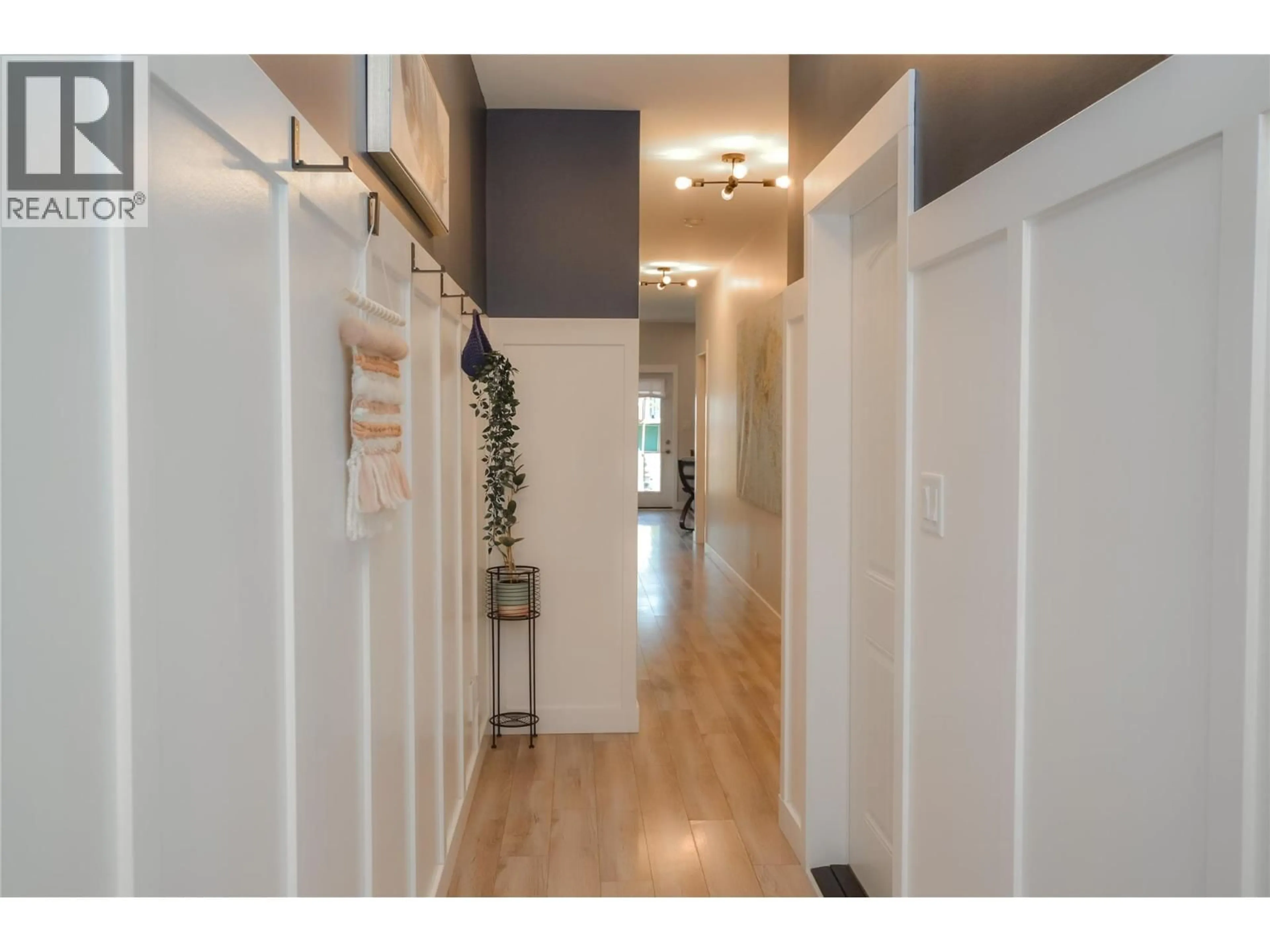 Indoor entryway for 11416 ADAMS AVENUE, Summerland British Columbia V0H1Z2