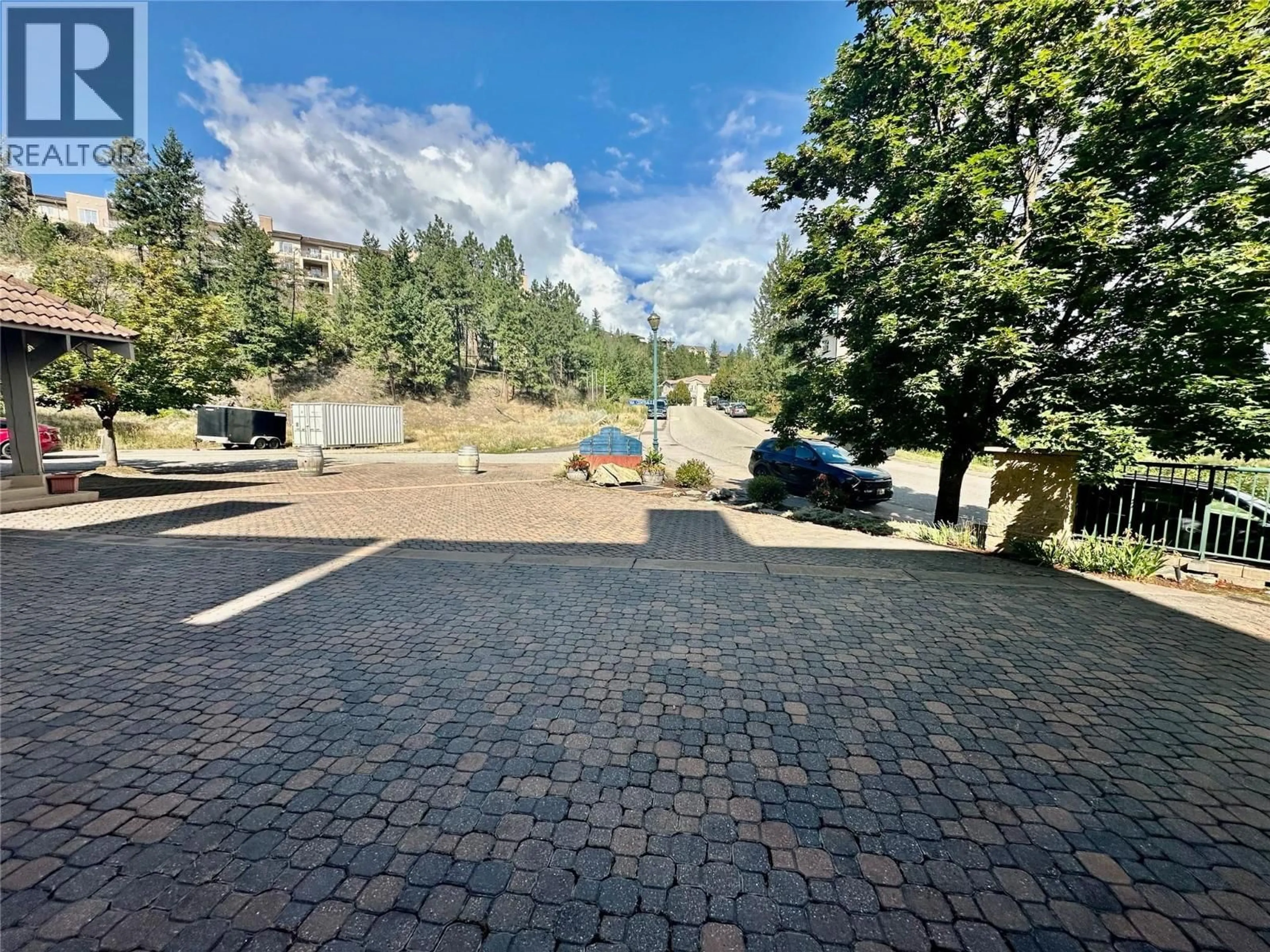 A pic from outside/outdoor area/front of a property/back of a property/a pic from drone, unknown for 5 - 3185 VIA CENTRALE DRIVE, Kelowna British Columbia V1V2A7