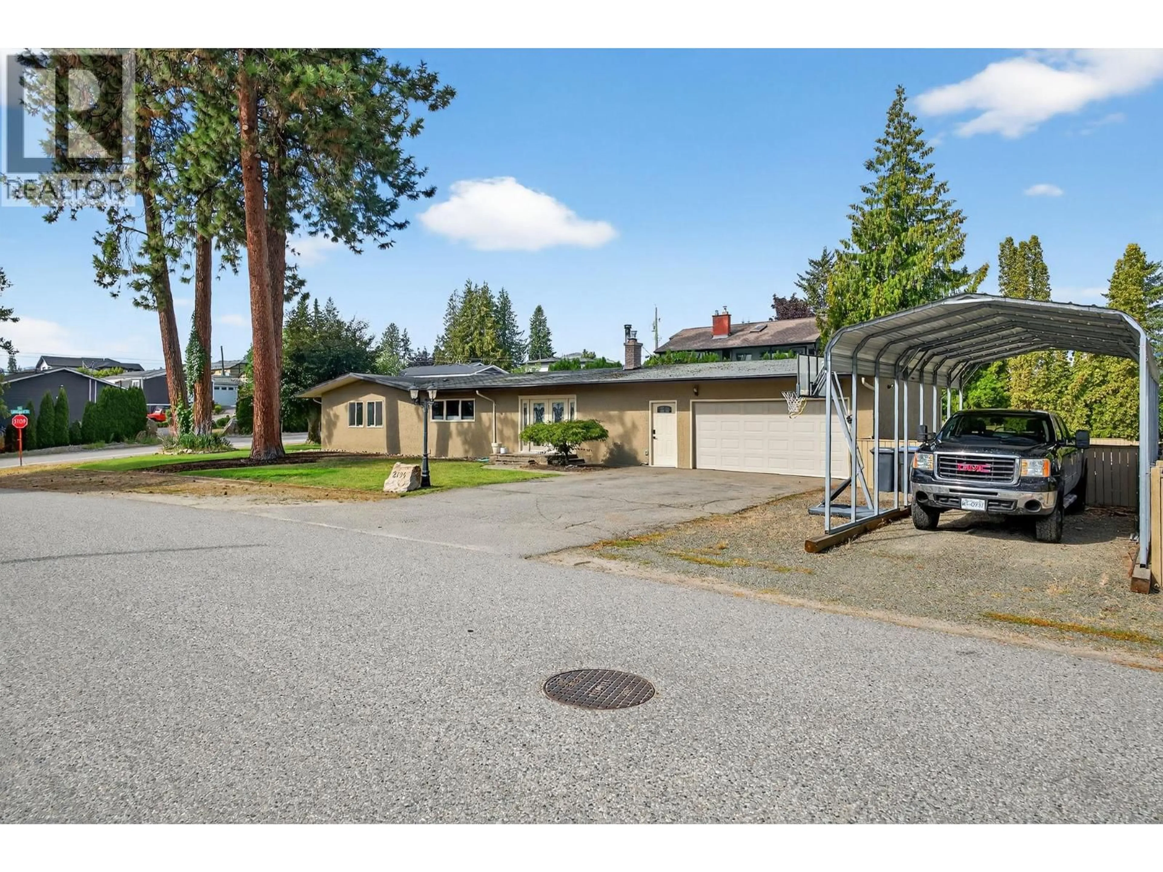 A pic from outside/outdoor area/front of a property/back of a property/a pic from drone, street for 2194 ESSEN ROAD, West Kelowna British Columbia V1Z1V3