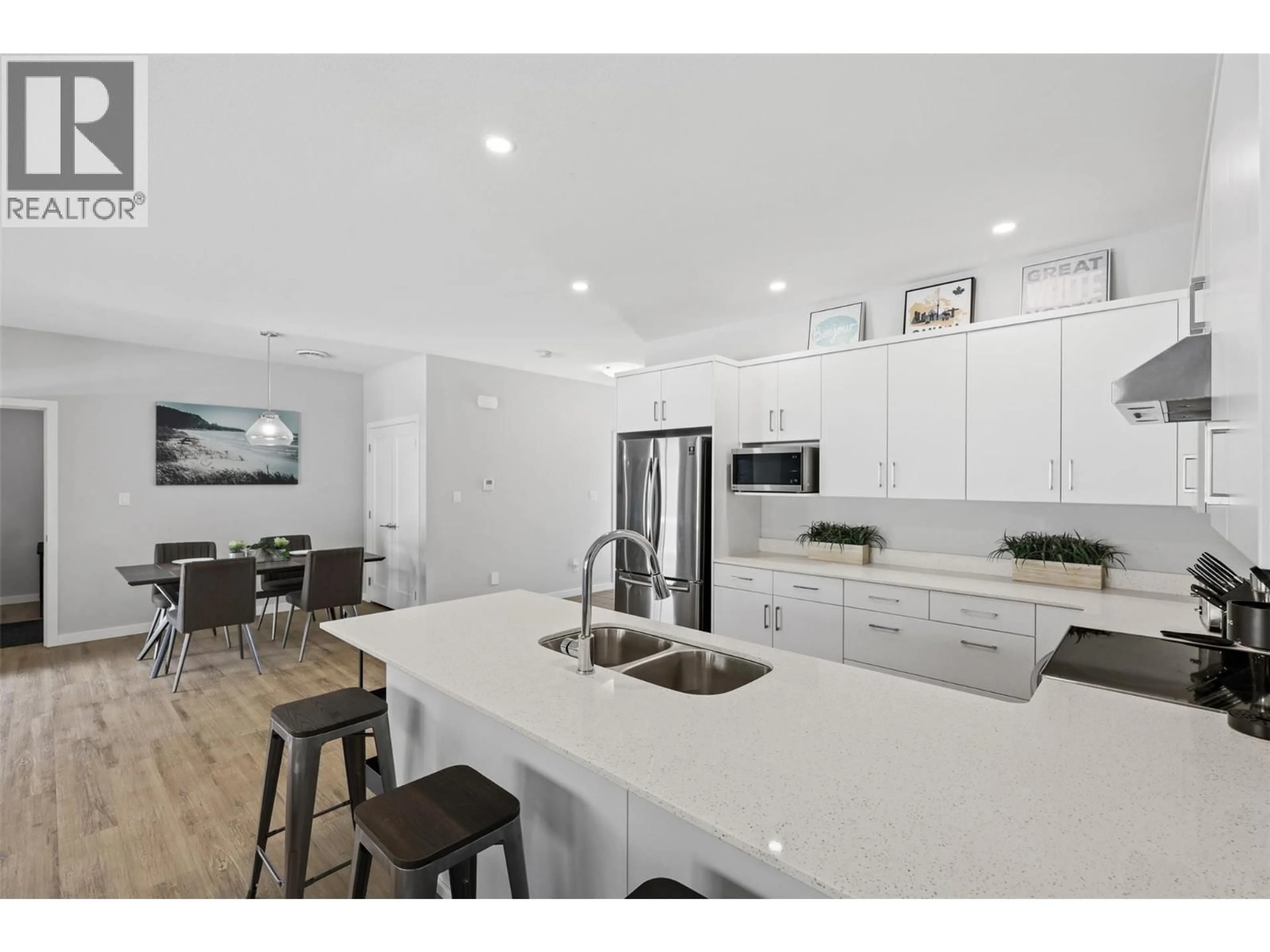 Open concept kitchen, unknown for 148 - 2683 ORD ROAD, Kamloops British Columbia V2B7V7