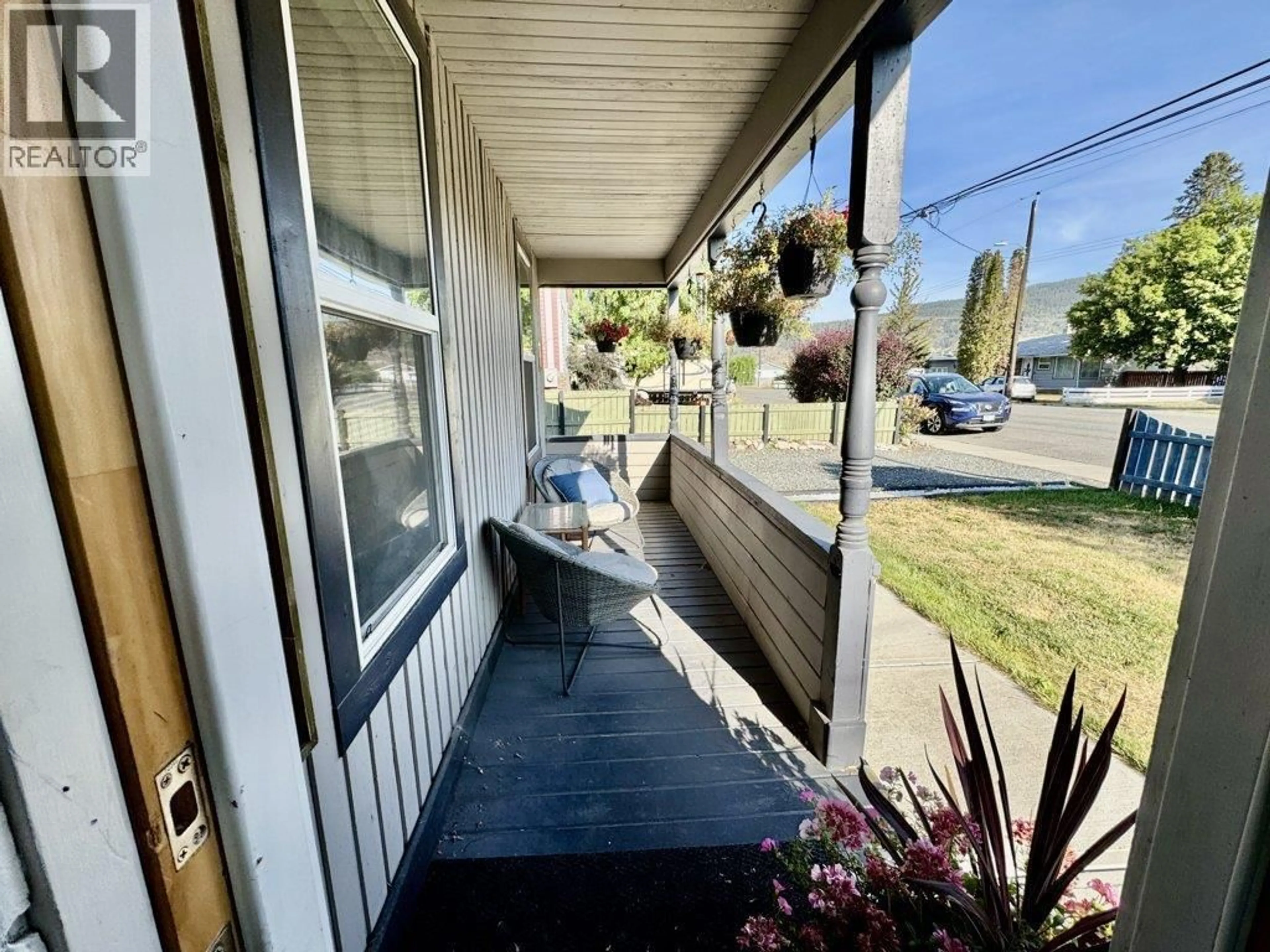 Indoor entryway for 2540 COLDWATER AVENUE, Merritt British Columbia V1K1B8