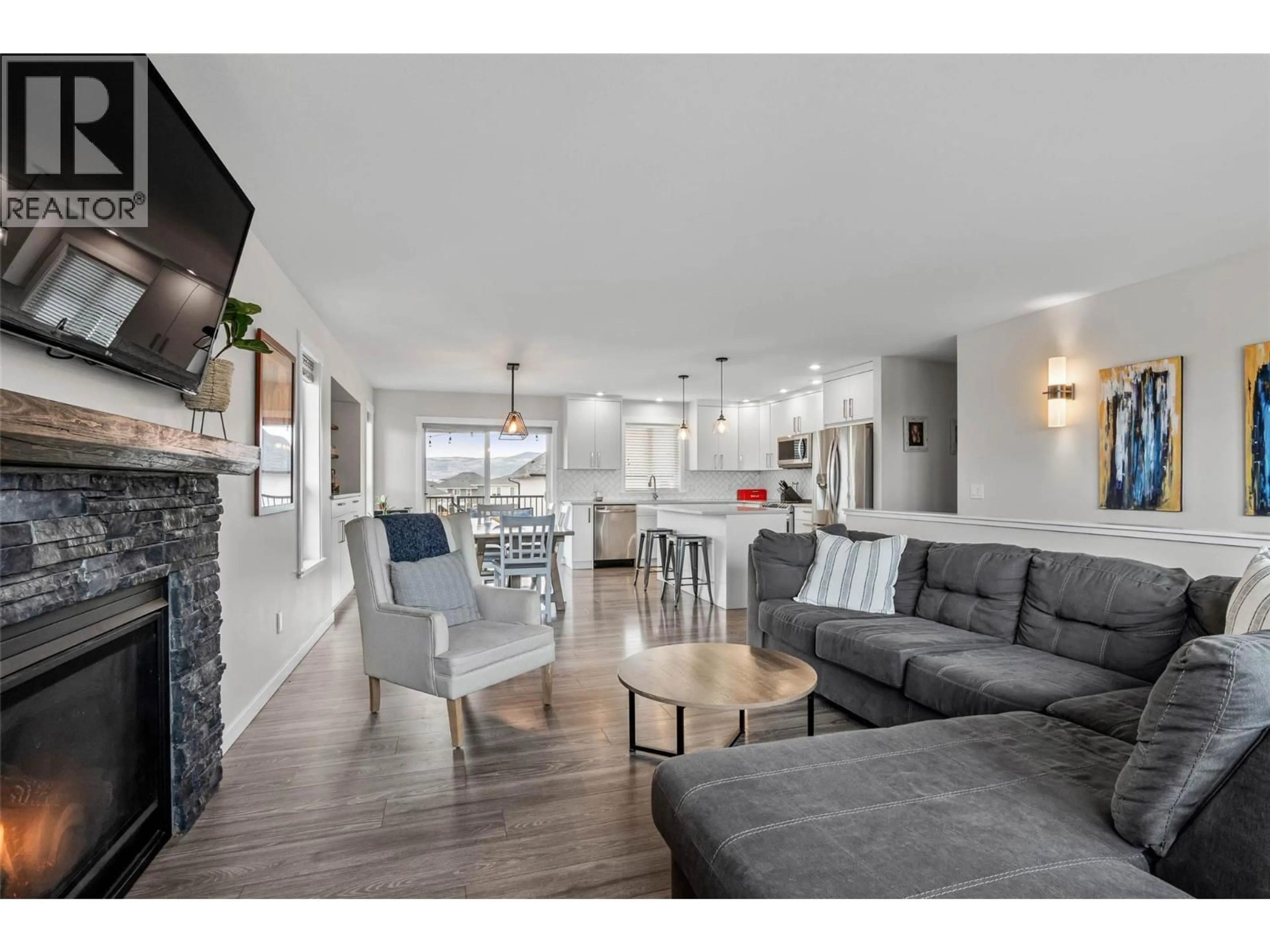 Open concept kitchen, unknown for 2270 SADDLEBACK DRIVE, Kamloops British Columbia V2B0G7