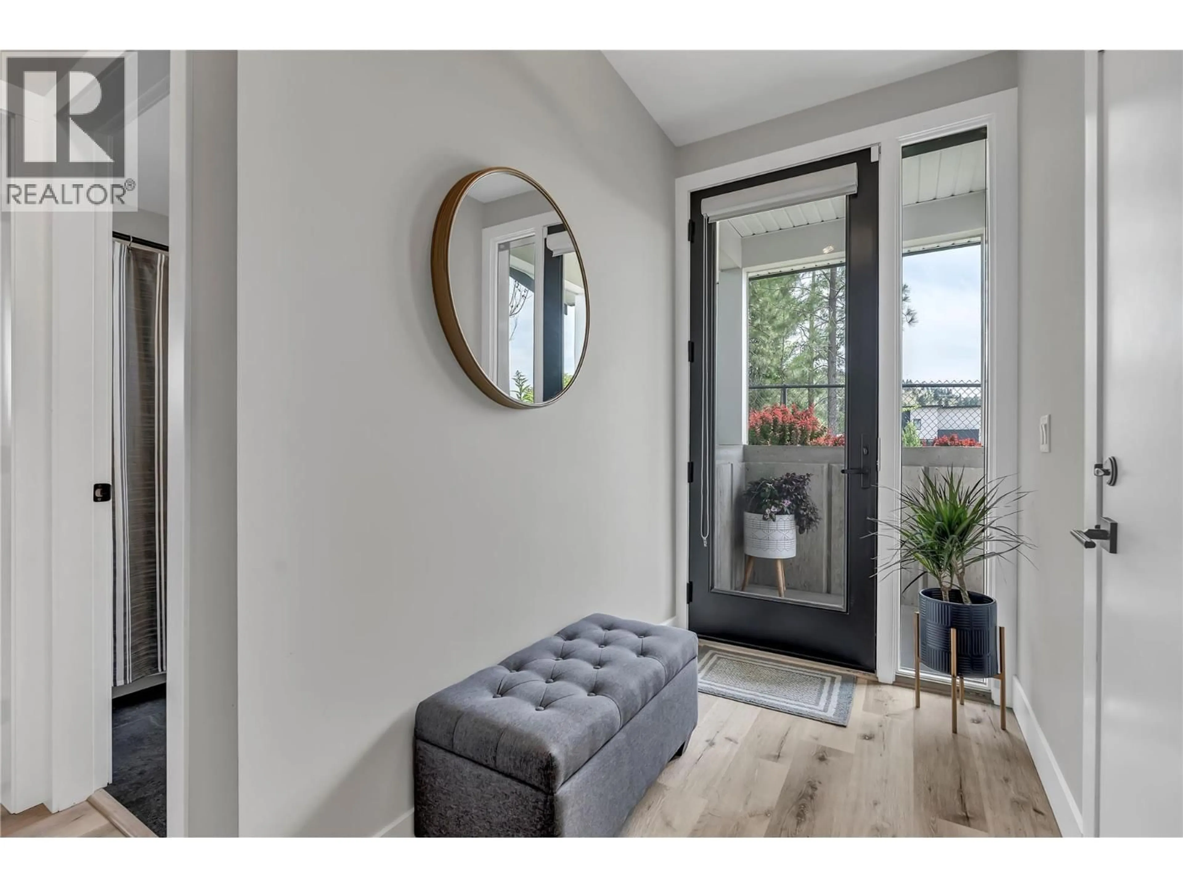 Indoor entryway for 101 - 993 ANTLER DRIVE, Penticton British Columbia V2A0C8