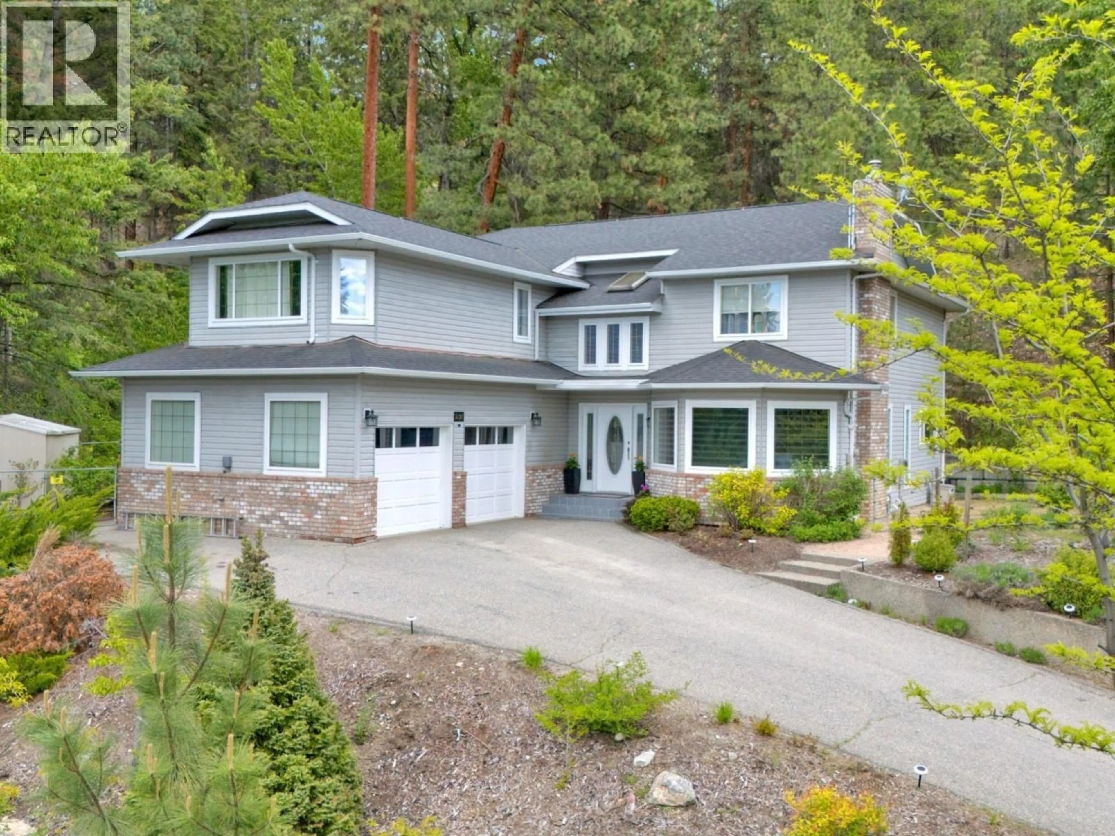 Home with vinyl exterior material, unknown for 3257 JUNIPER DRIVE, Naramata British Columbia V0H1N1