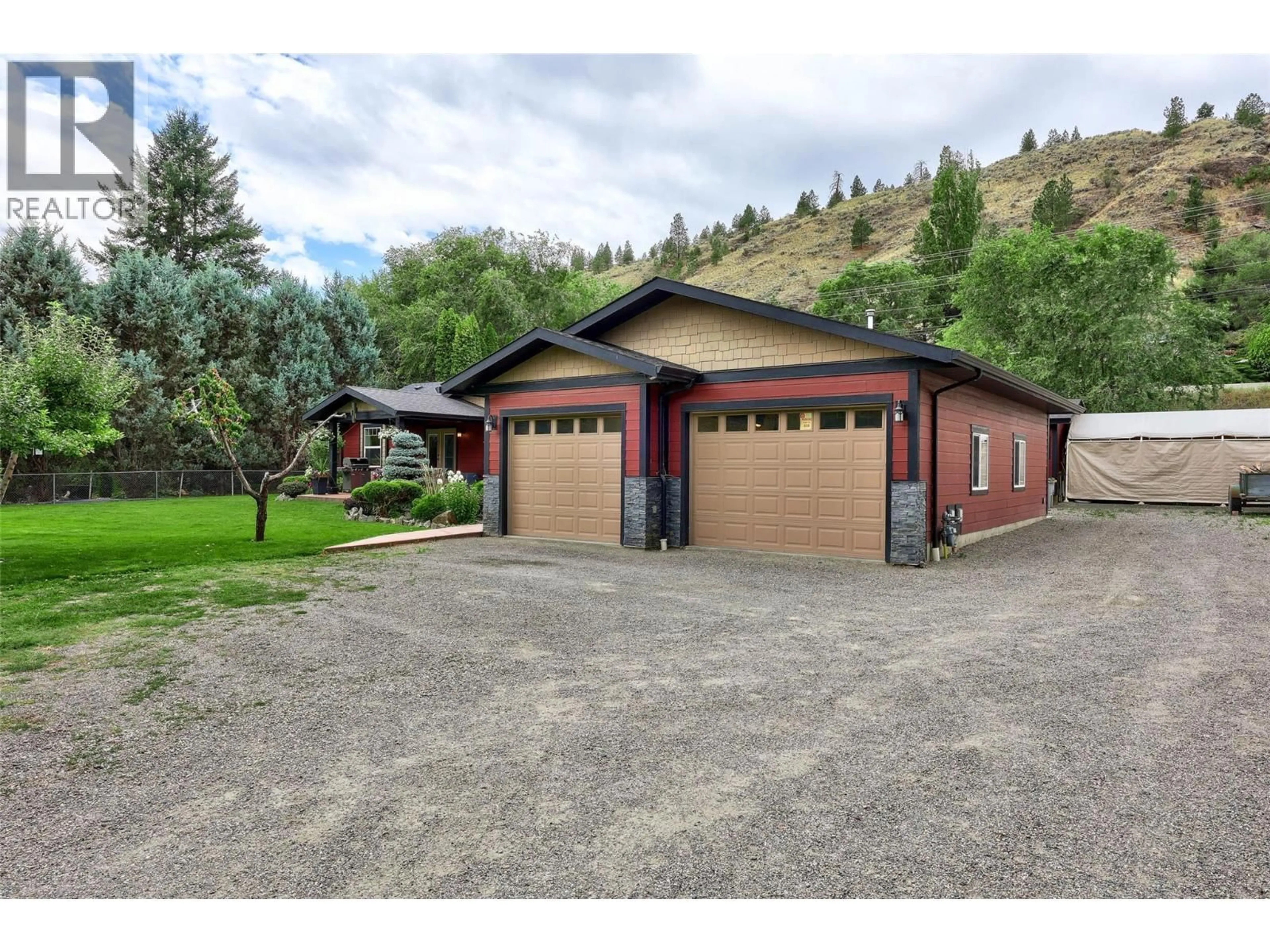 Indoor garage for 2546 ELSTON DRIVE, Kamloops British Columbia V2B6X3
