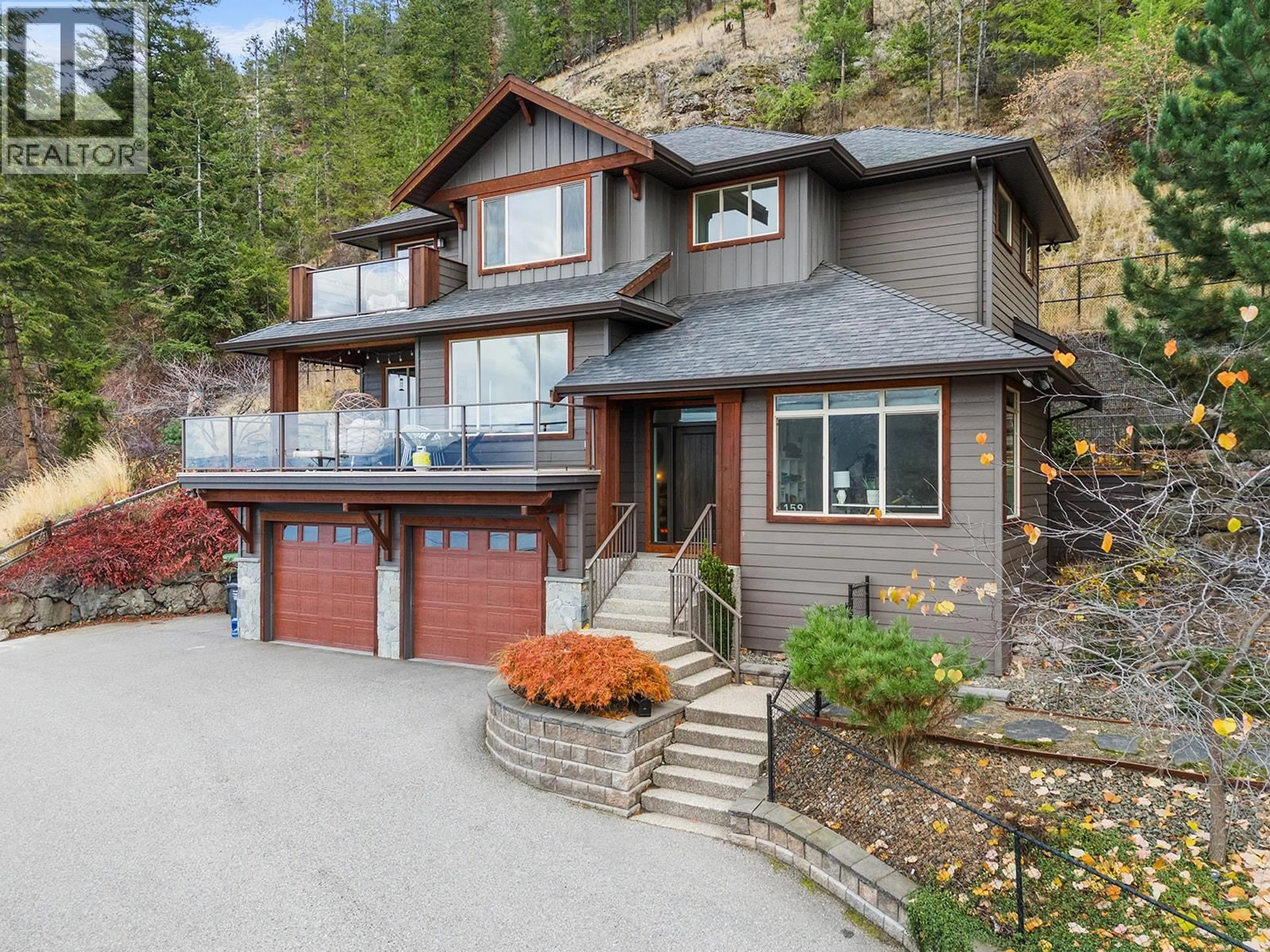 Home with vinyl exterior material, street for 159 CLIFTON ROAD NORTH, Kelowna British Columbia V1V1A2