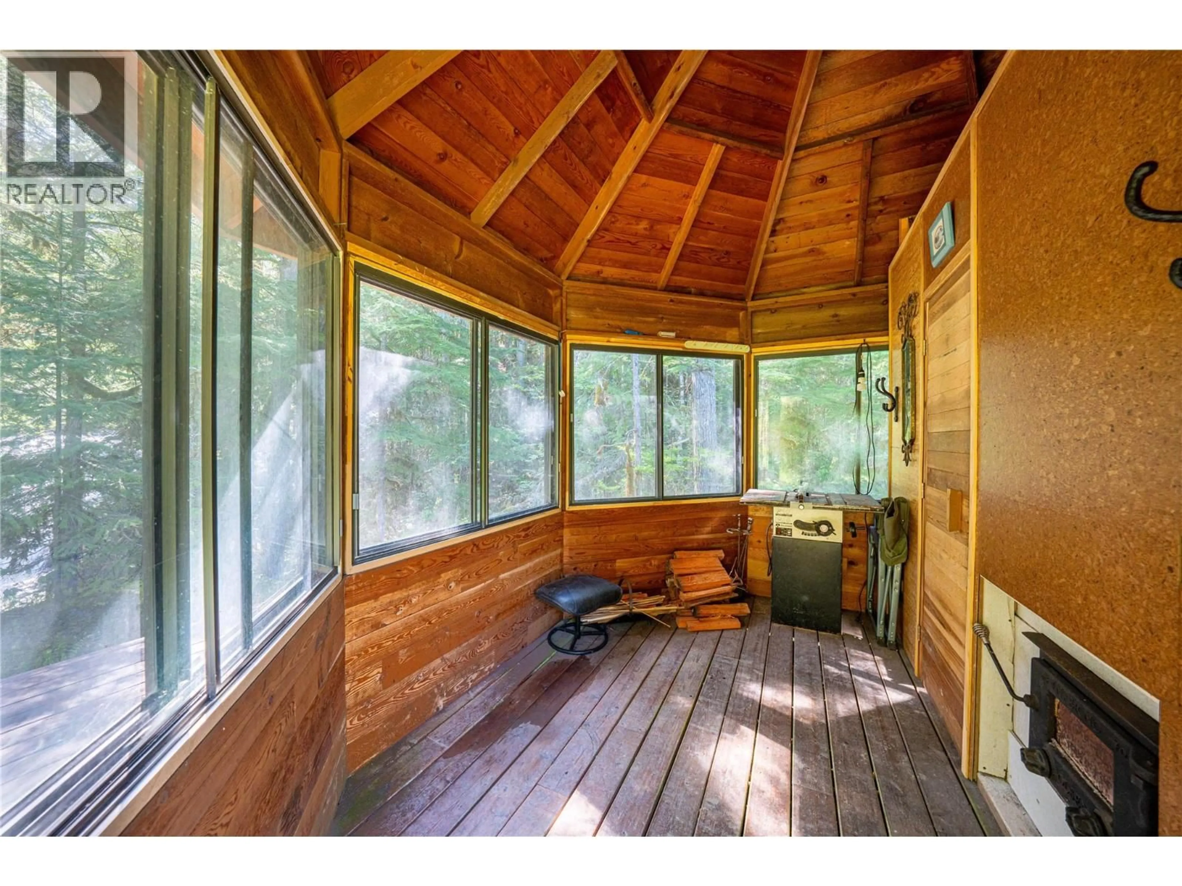 Unknown for 327 SALMON CREEK ROAD, Beaton British Columbia V0G1R2