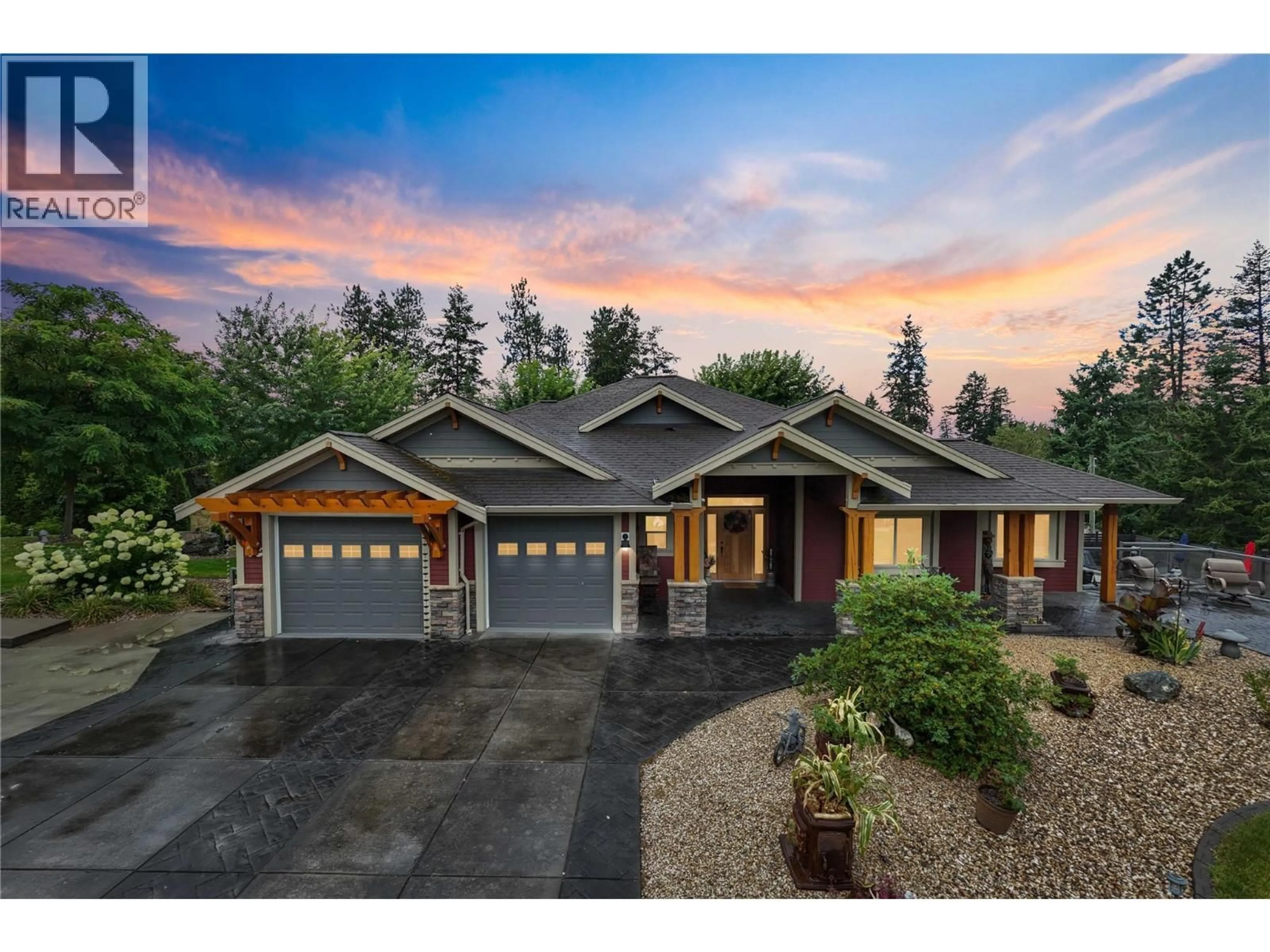 Home with vinyl exterior material, street for 5100 HAYNES ROAD, Vernon British Columbia V1B3J6