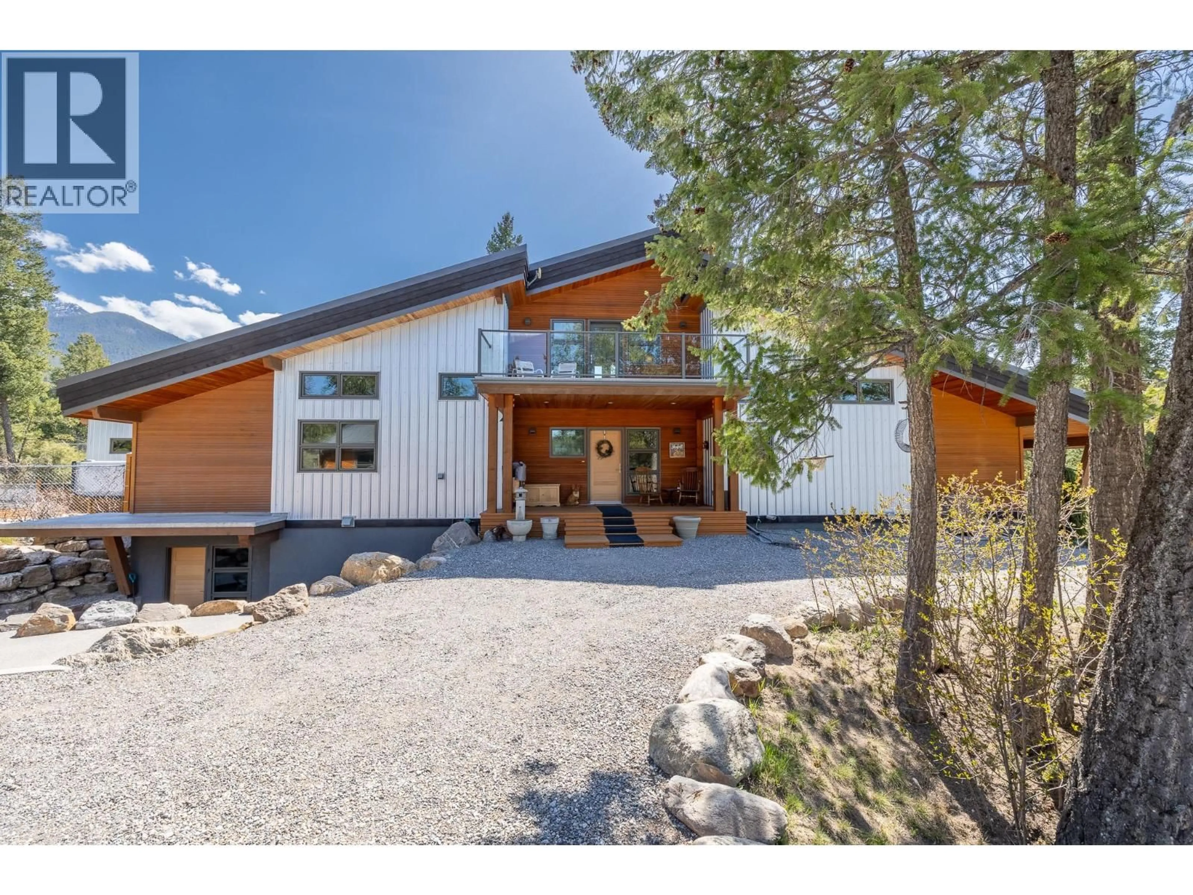 Unknown for 4 - 2400 KOOTENAY RD NO 3 ROAD, Invermere British Columbia V0B2L2