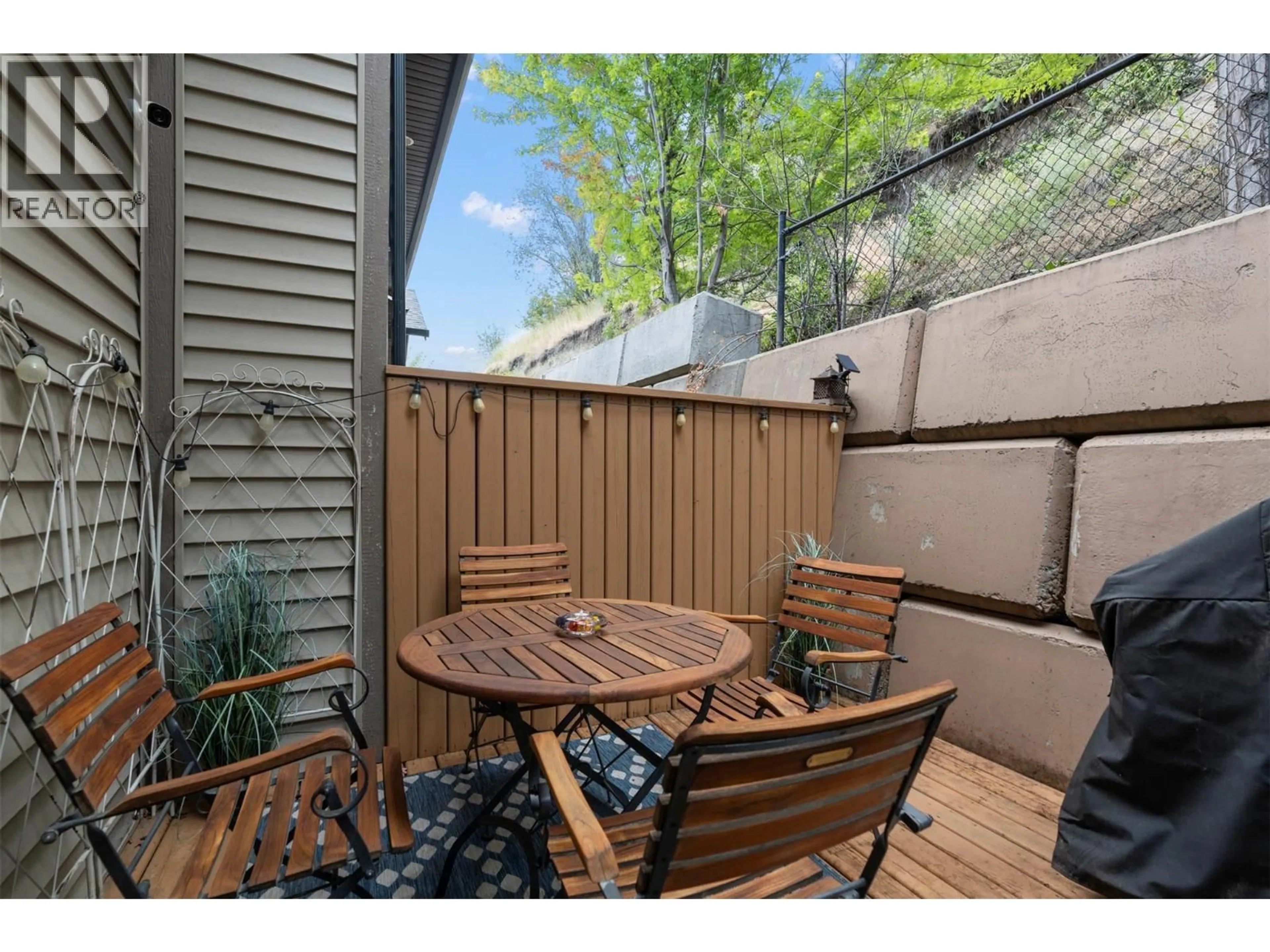 Patio, street for 5 - 995 MT IDA DRIVE, Vernon British Columbia V1B4C3