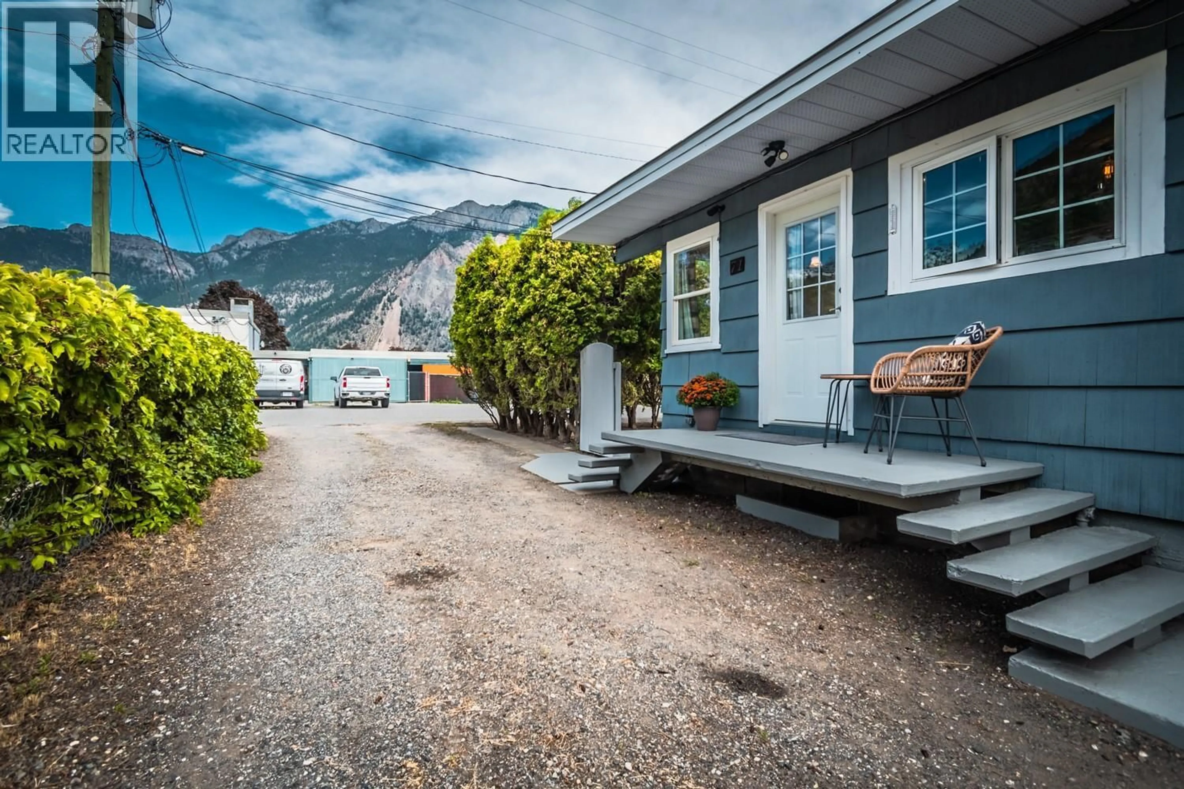 Patio, mountain view for 71 5TH AVENUE, Lillooet British Columbia V0K1V0