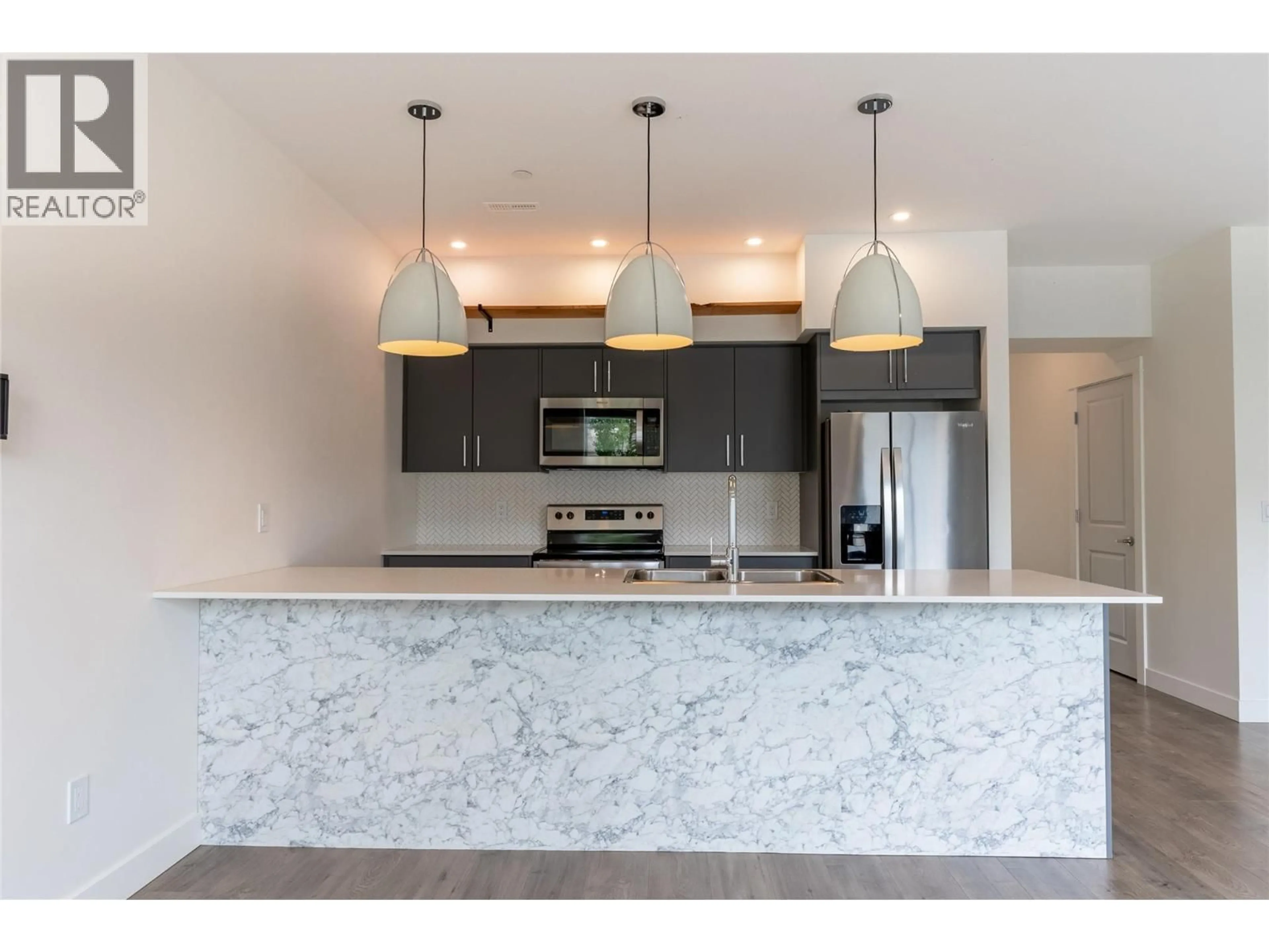 Open concept kitchen, unknown for 107 - 8960 DALLAS DRIVE, Kamloops British Columbia V2C0K8