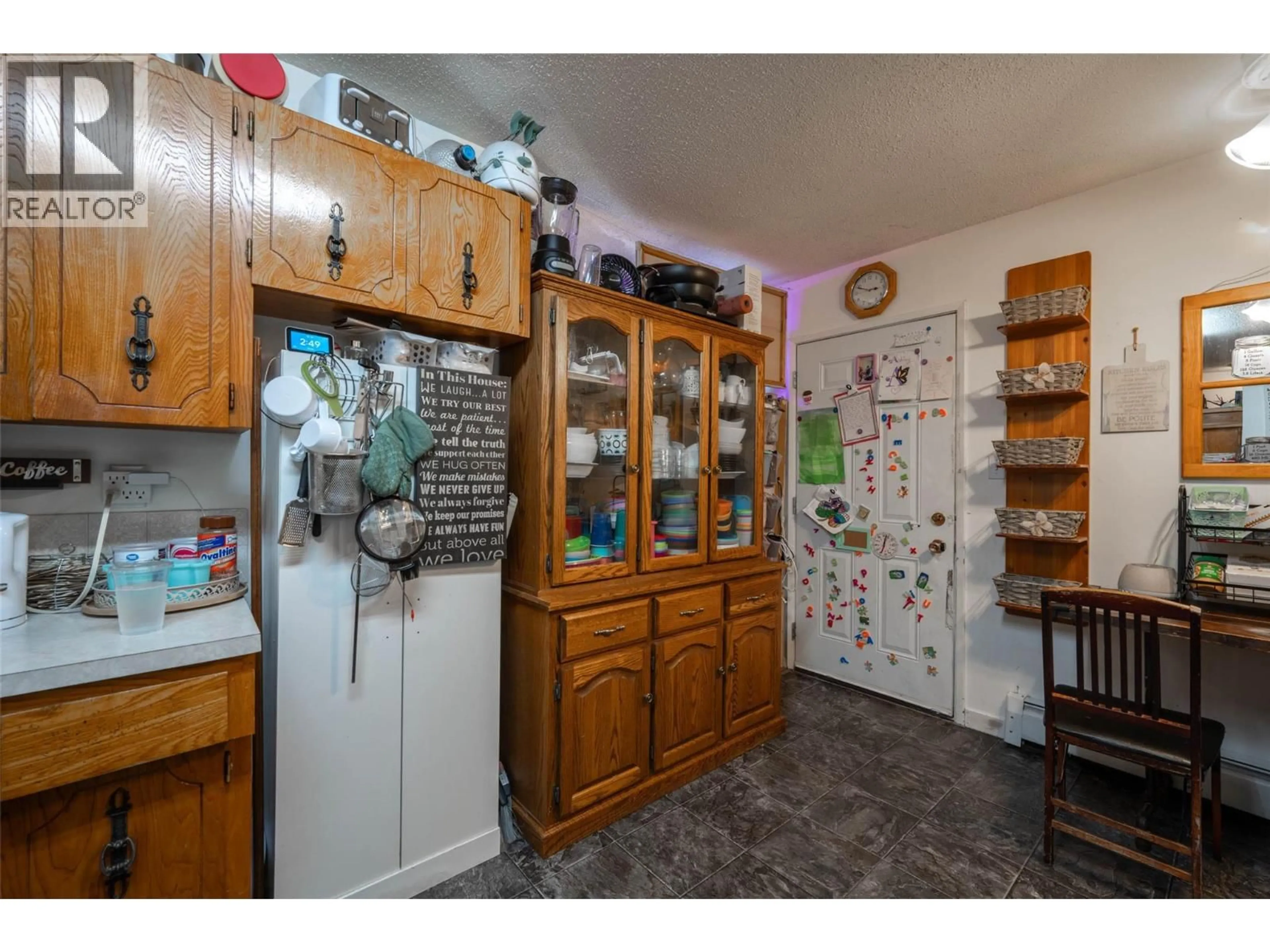 Standard kitchen, ceramic/tile floor for 3710 25 AVENUE, Vernon British Columbia V1T1P3